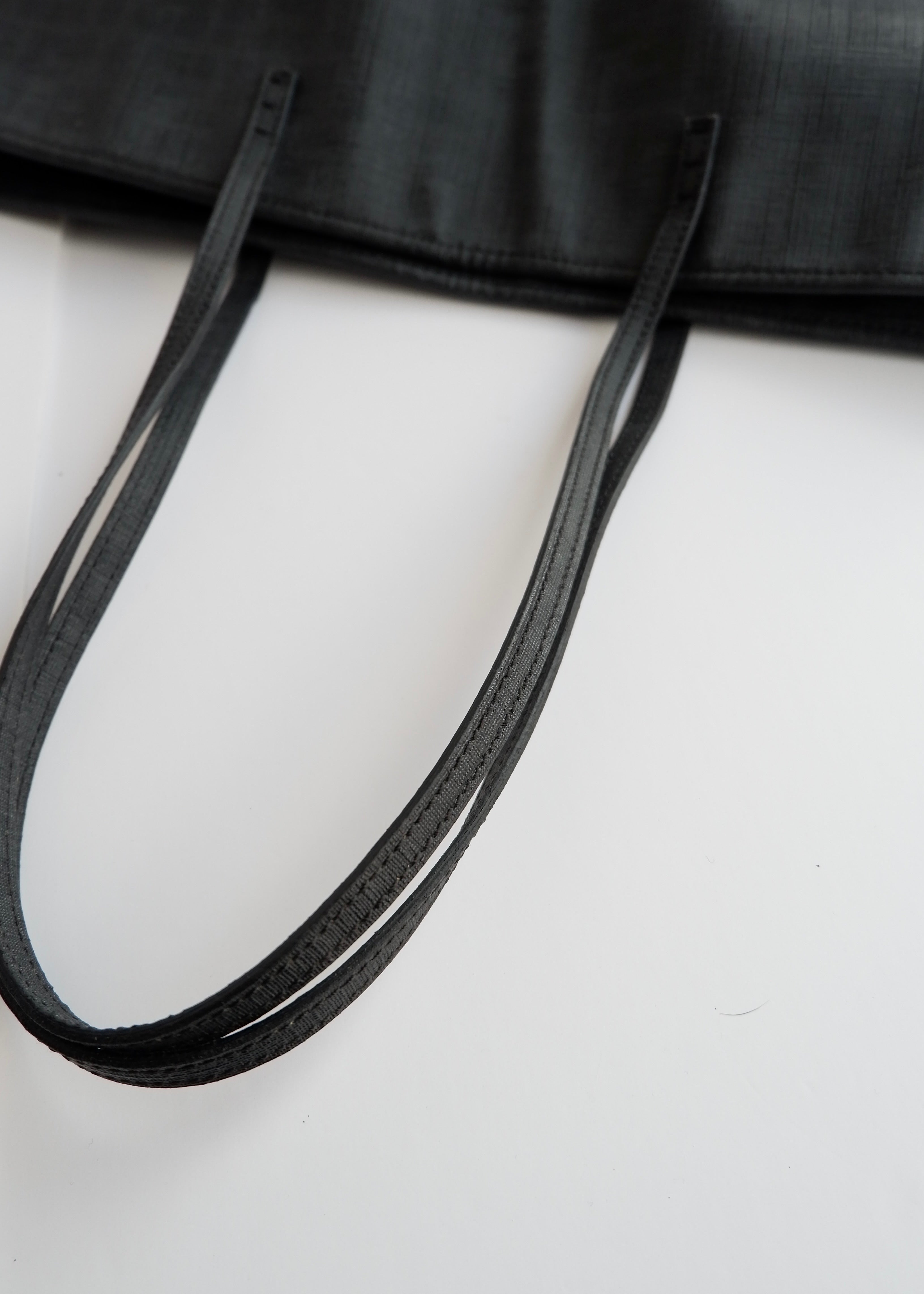 Sac cabas Fendi Zucca en toile enduite noire d'occasion authentique