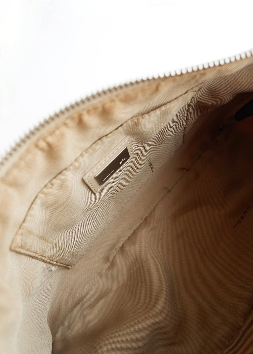 Authentique sac porté épaule Fendi Zucchino Pochette beige d'occasion