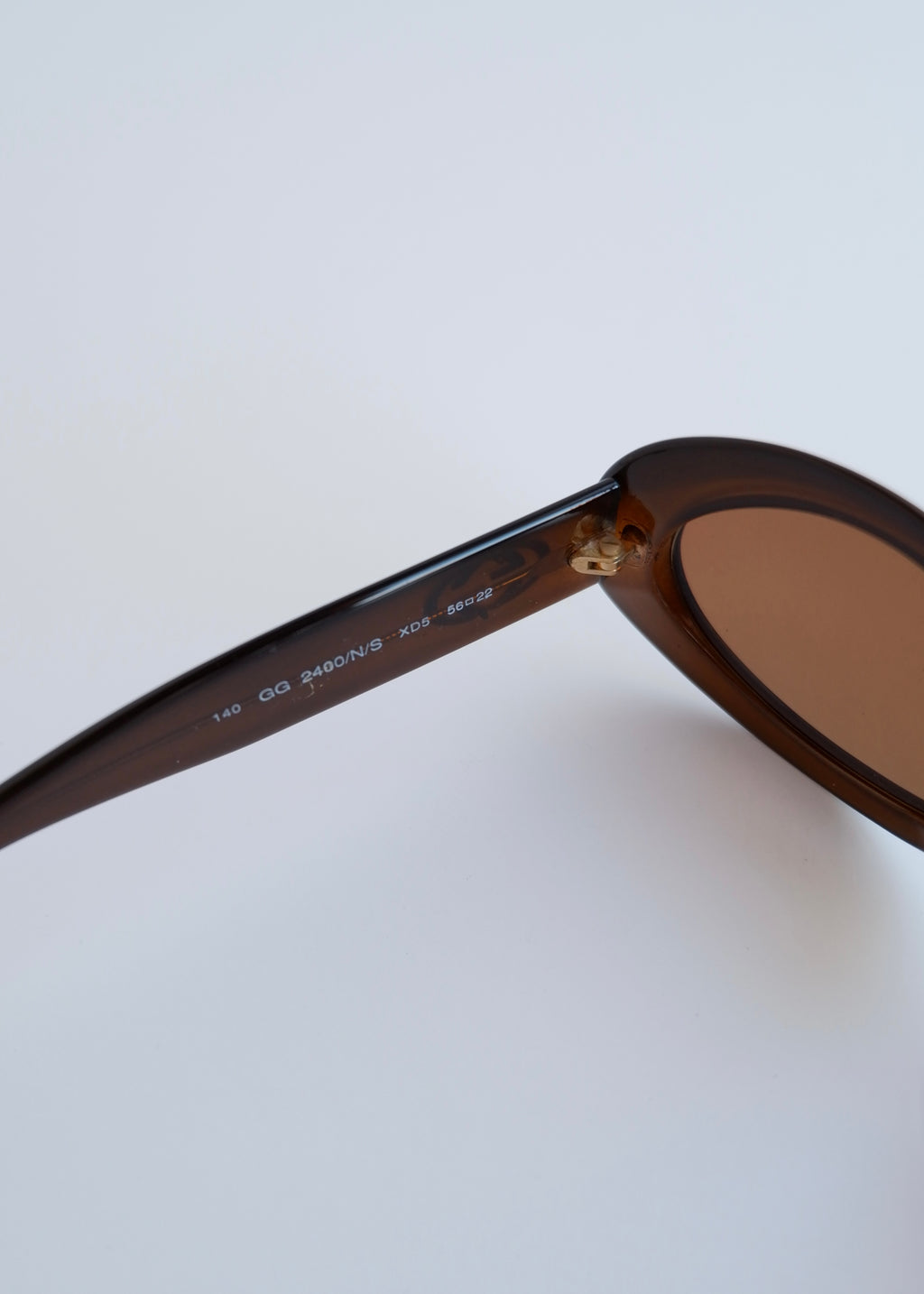Authentiques lunettes de soleil vintage d'occasion Gucci à monture ronde en acétate marron