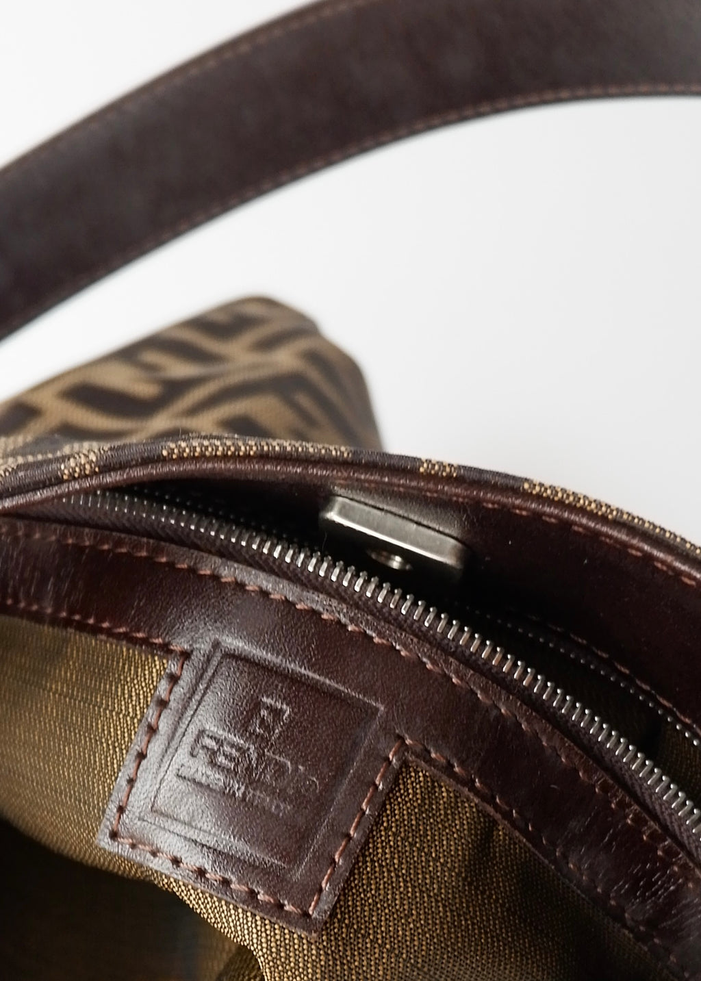 Preowned Vintage Fendi Brown Zucca Canvas/ Leather Shoulder Bag