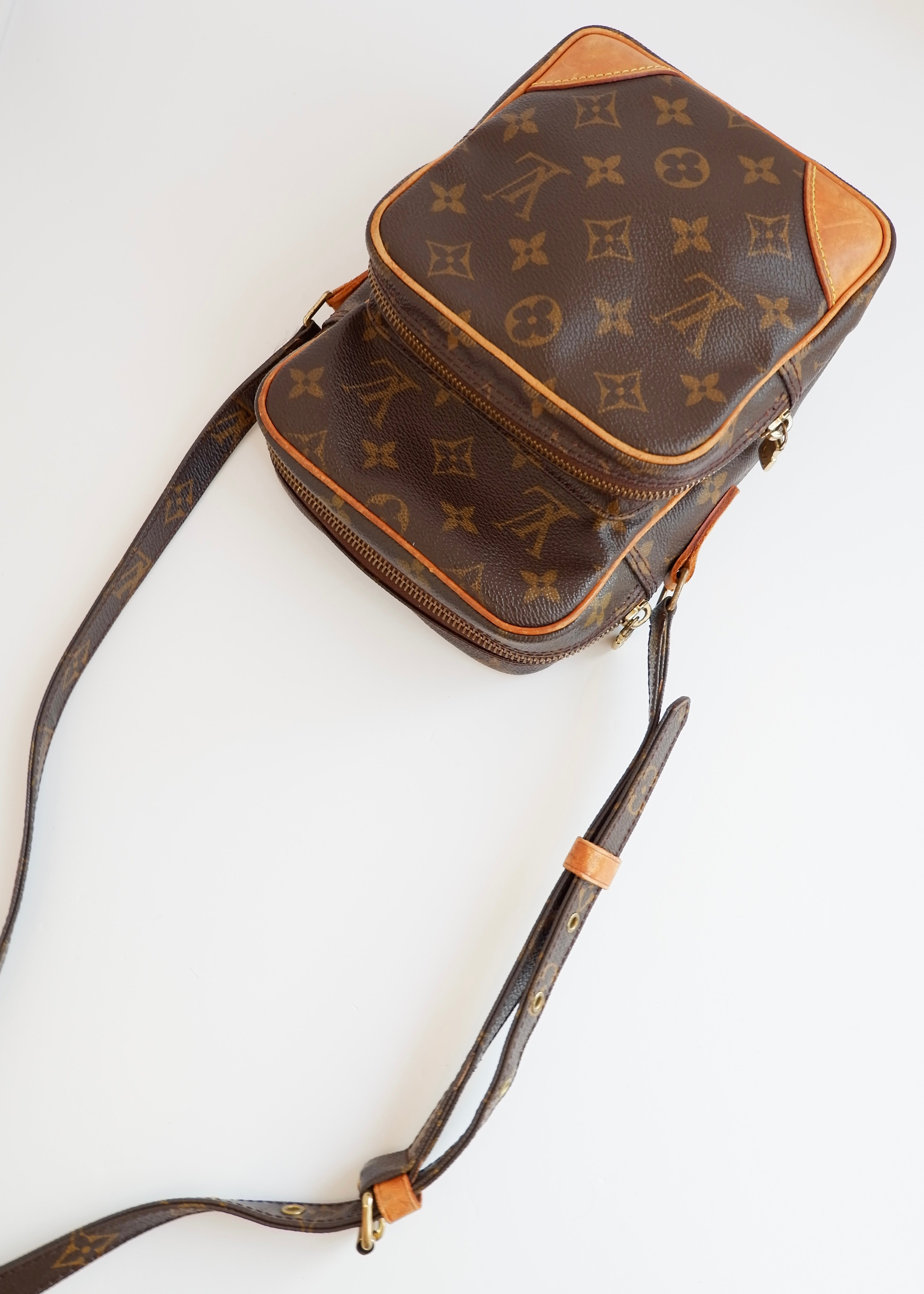 Sac bandoulière Louis Vuitton Amazone Monogram authentique d'occasion