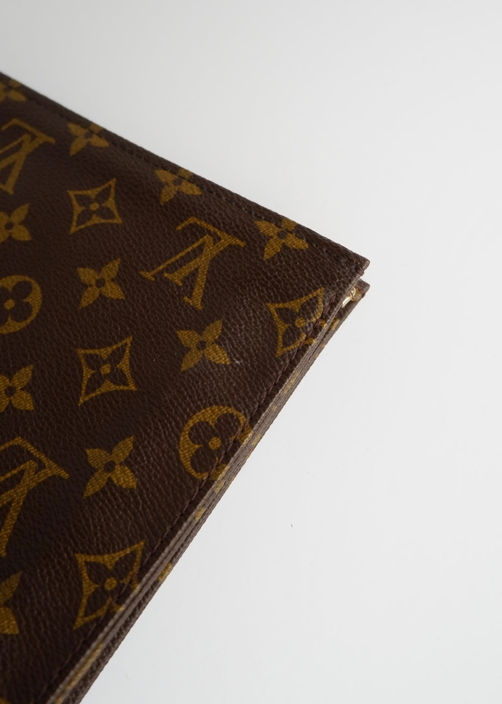 Preowned Louis Vuitton Monogram Toiletry 26 Pouch