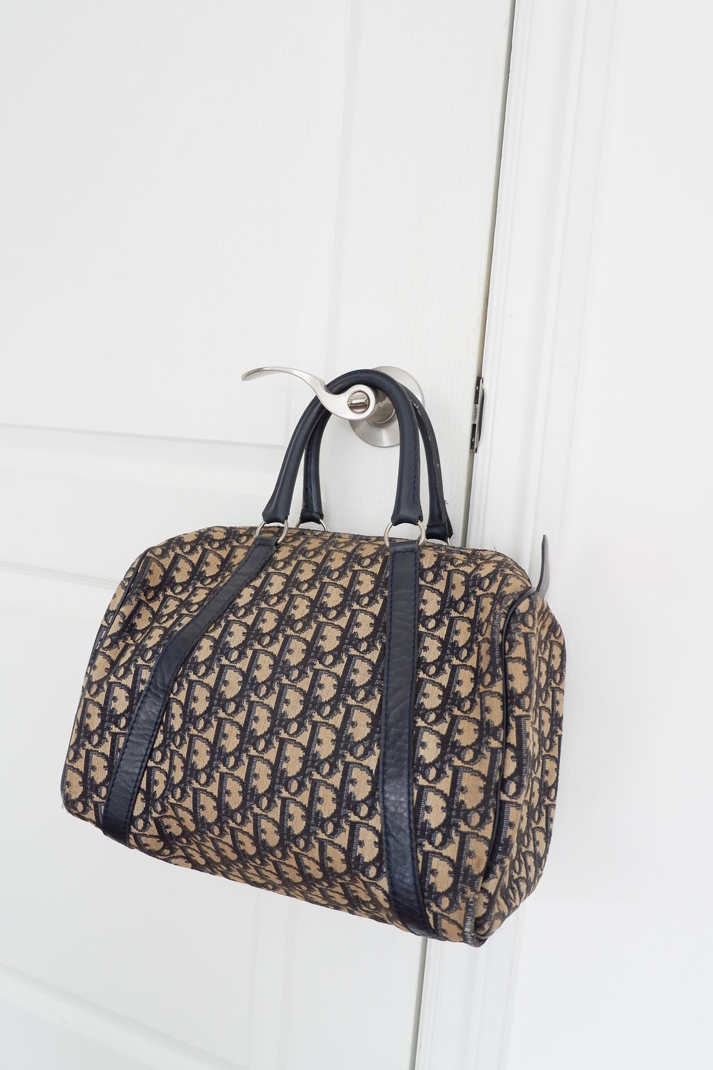 Authentique sac Boston vintage Dior en toile Trotter bleu marine