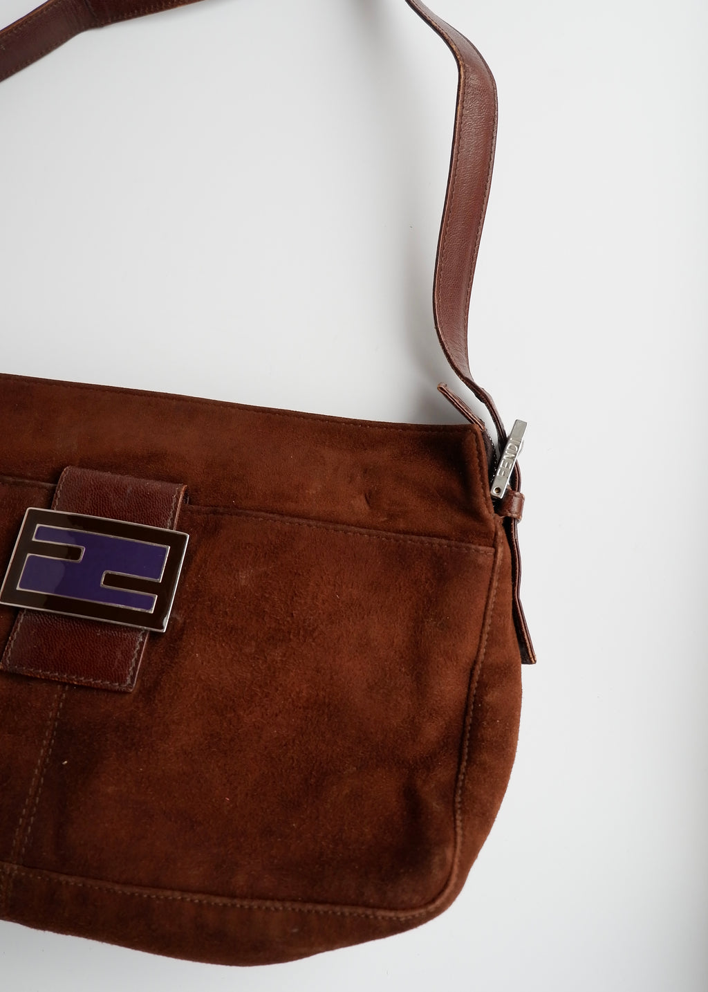 Sac porté épaule Fendi en daim et cuir marron, d'occasion, authentique