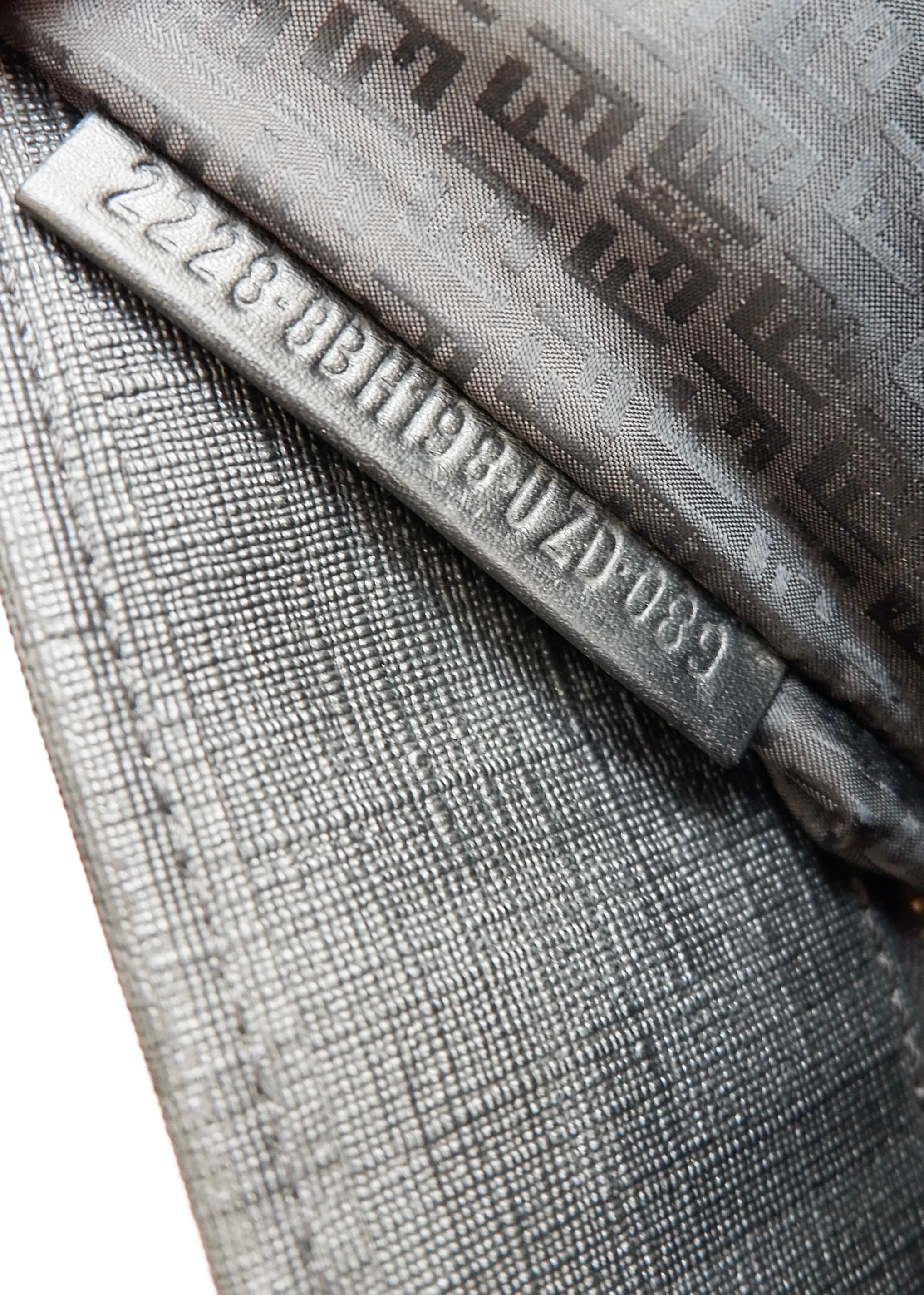 Sac cabas Fendi Zucca en toile enduite noire d'occasion authentique