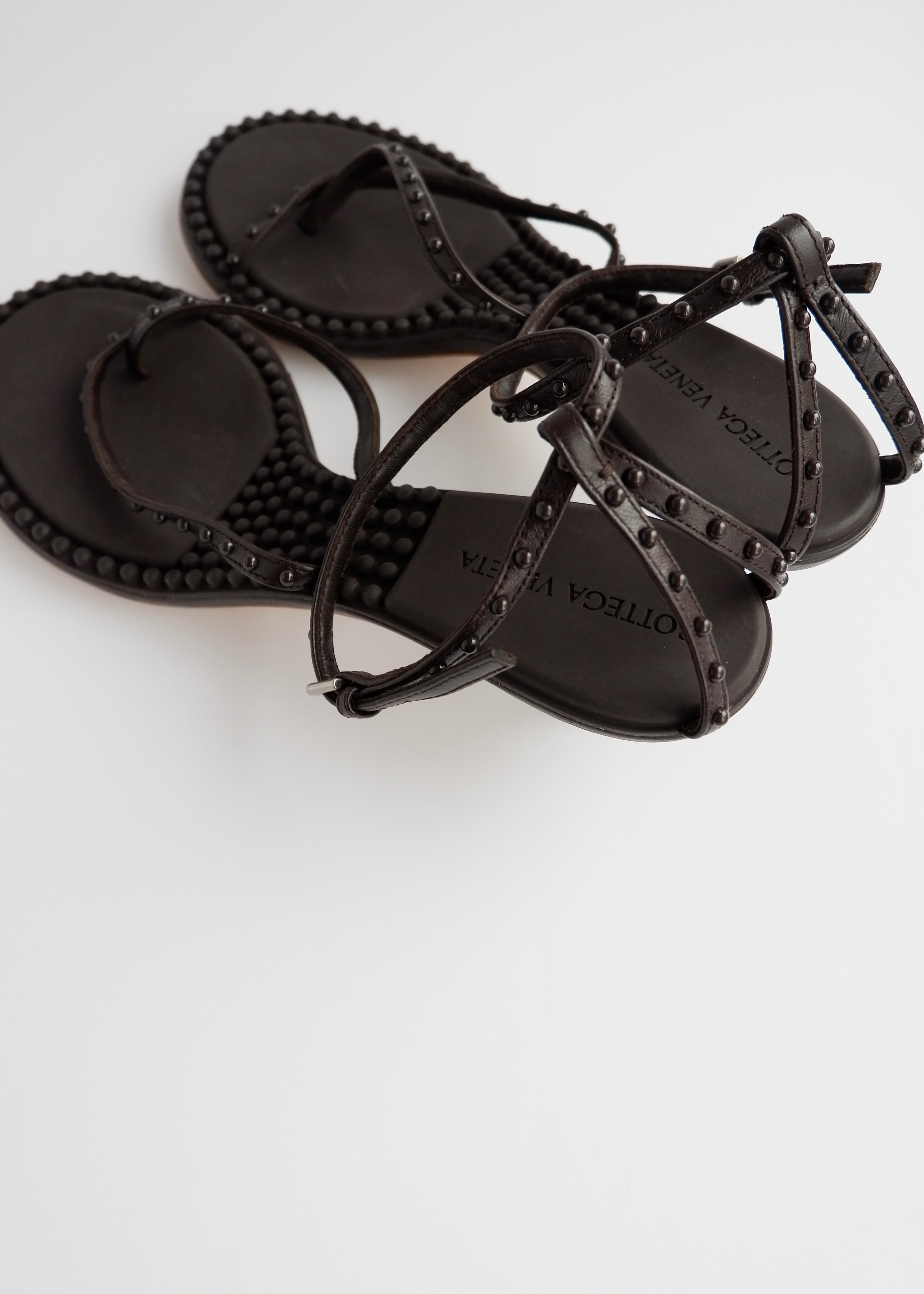 Sandales à talons Bottega Veneta en cuir marron, authentiques et d'occasion - 38