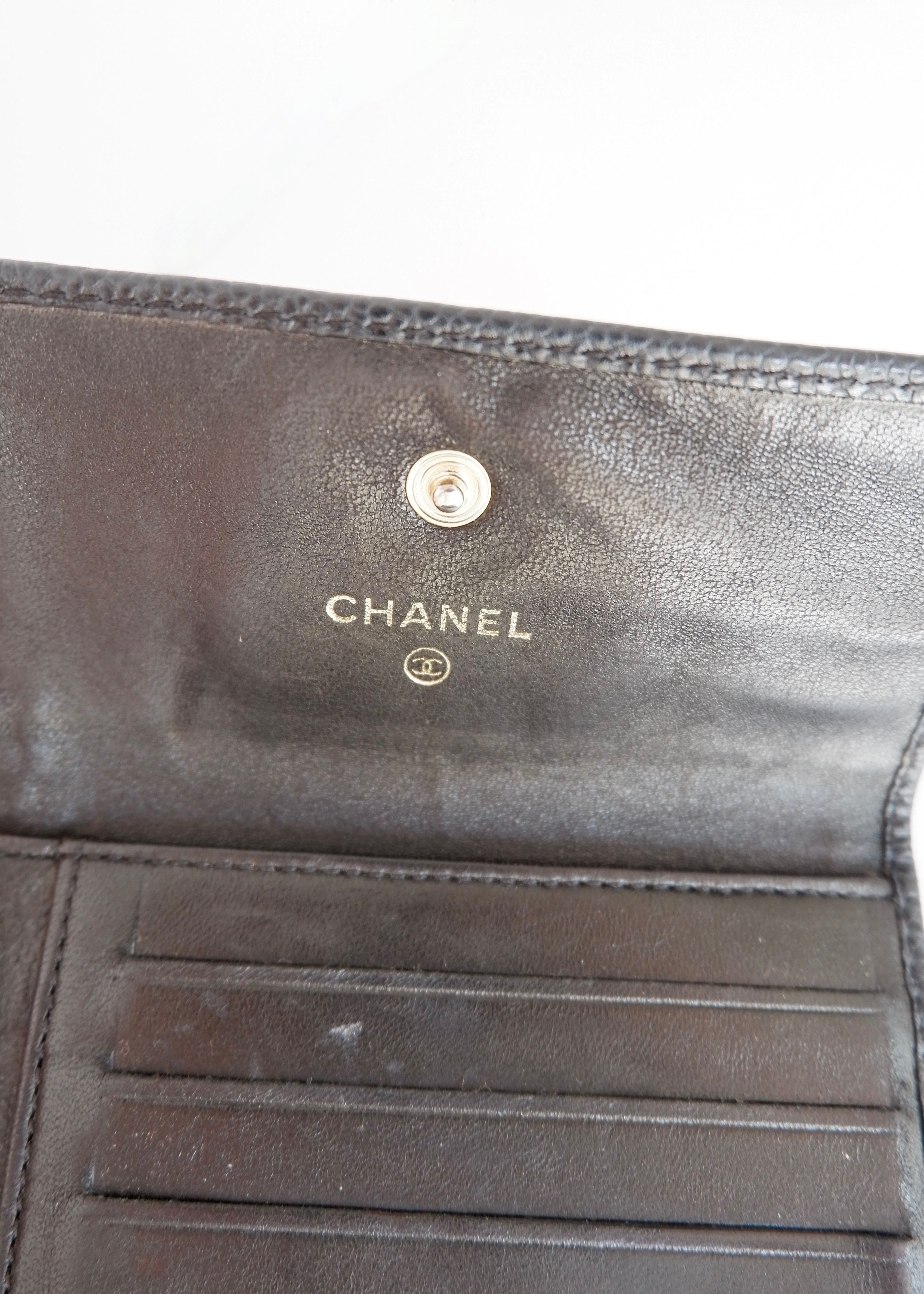 Preowned Chanel Black Caviar Leather Compact Wallet
