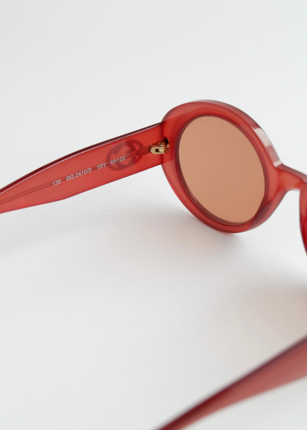 Authentiques lunettes de soleil Gucci rouges à monture ronde d'occasion