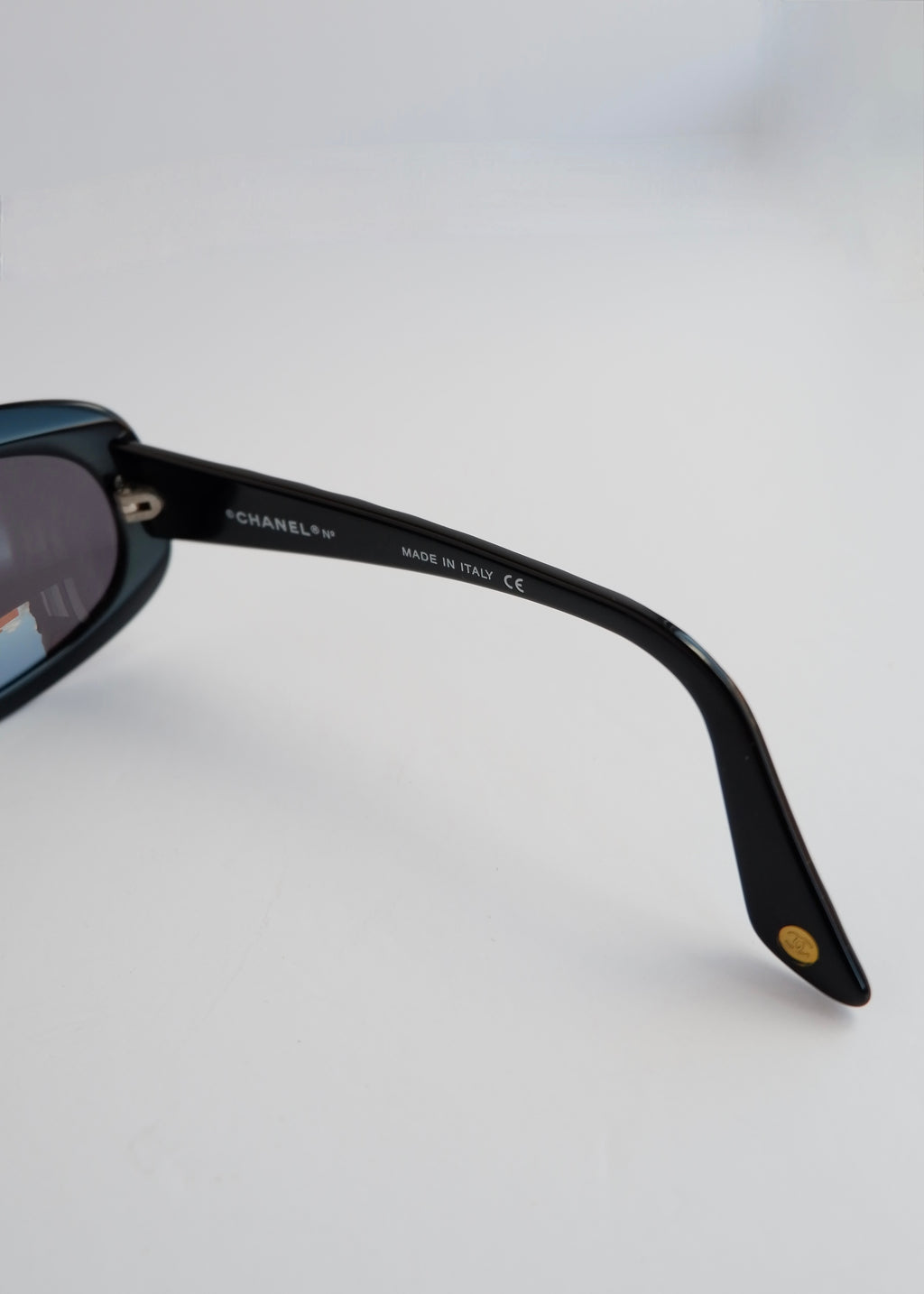 Authentic Preowned Chanel Black CC Logo Sunglasses