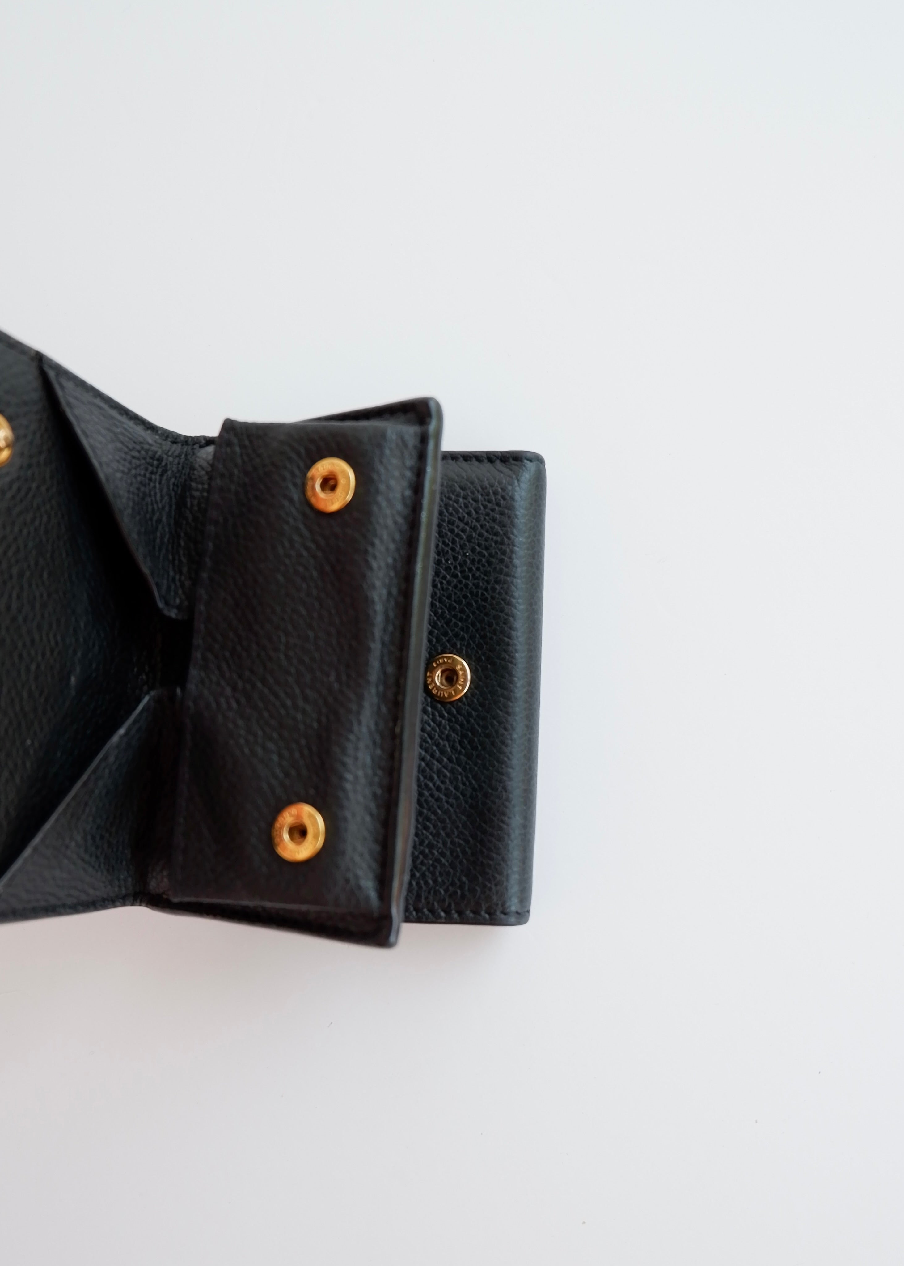 Authentique portefeuille bifold YSL en cuir gris foncé d'occasion