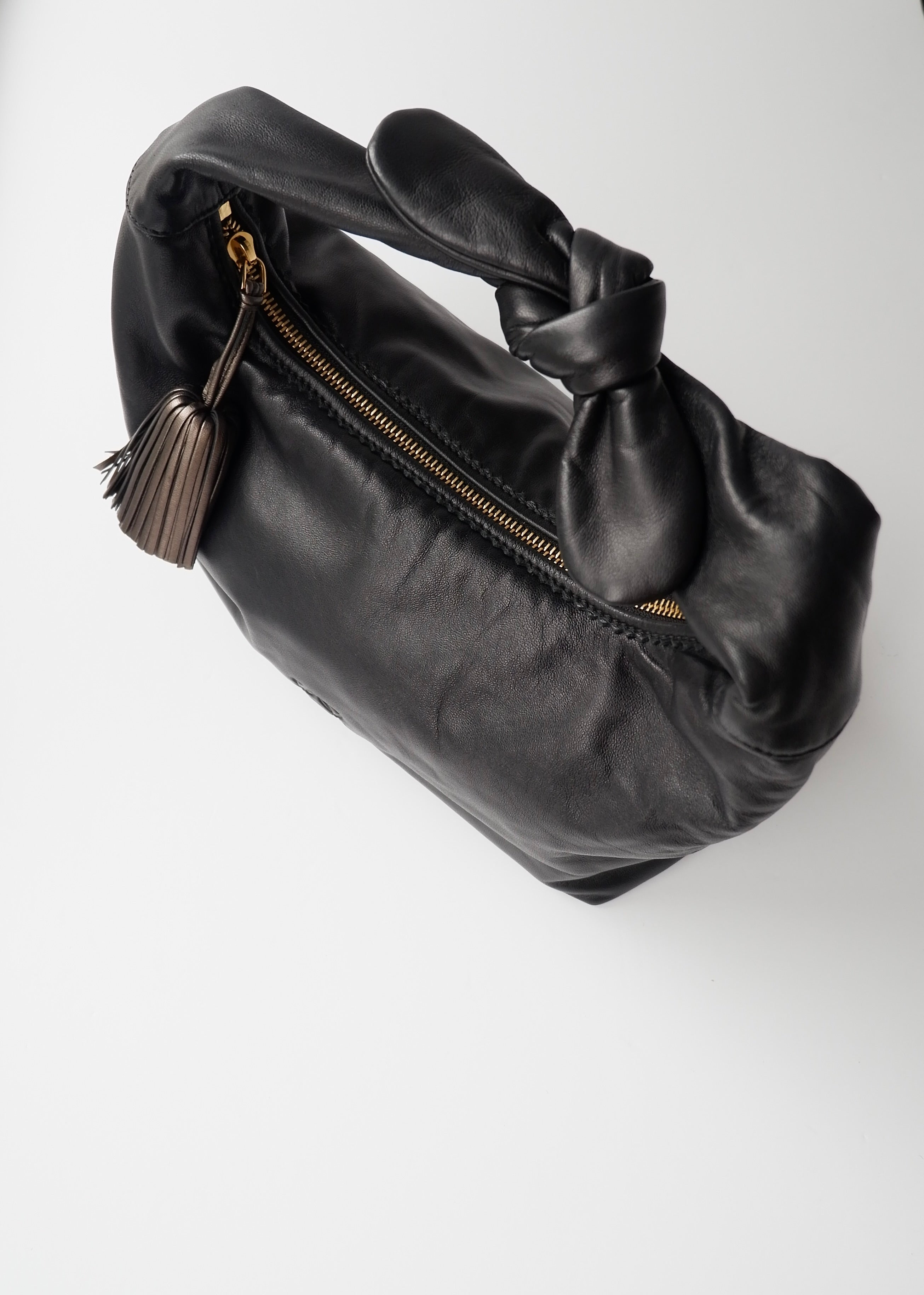 Preowned Loewe Black Leather Hobo Shoulder Bag