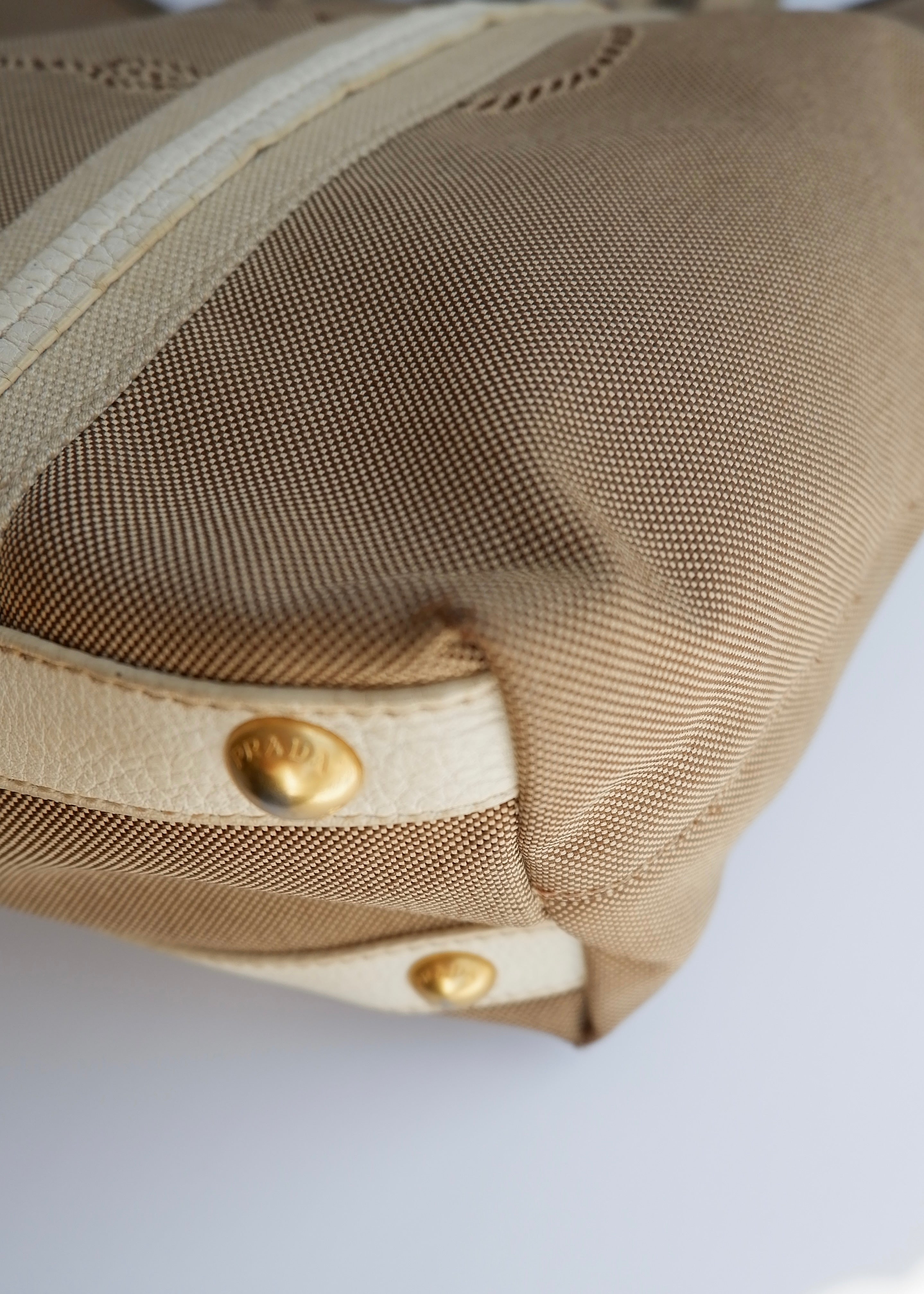 Authentique Sac à Main Prada Bicolore Beige/Doré en Toile et Cuir d'Occasion