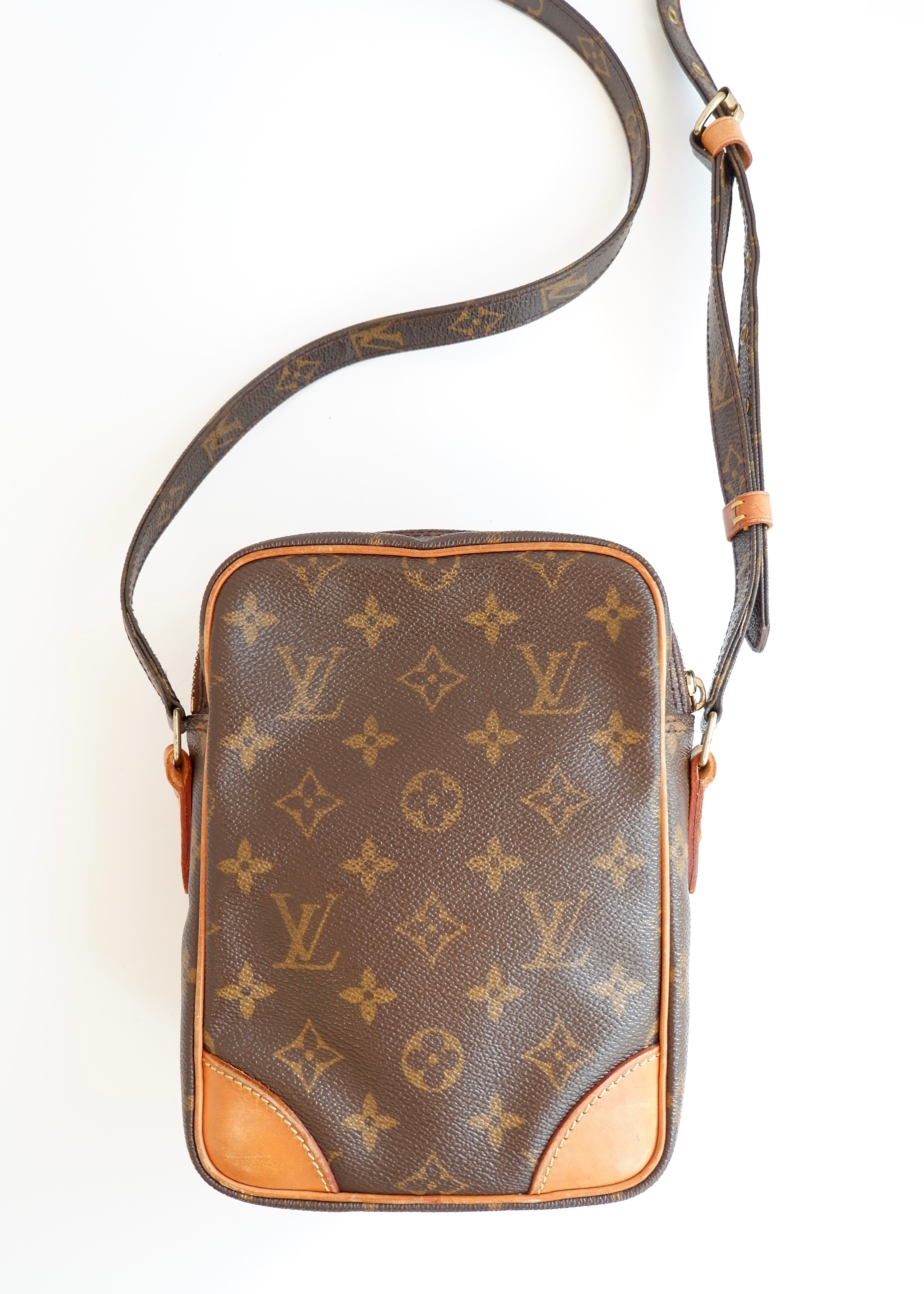 Sac bandoulière Louis Vuitton Amazone Monogram authentique d'occasion