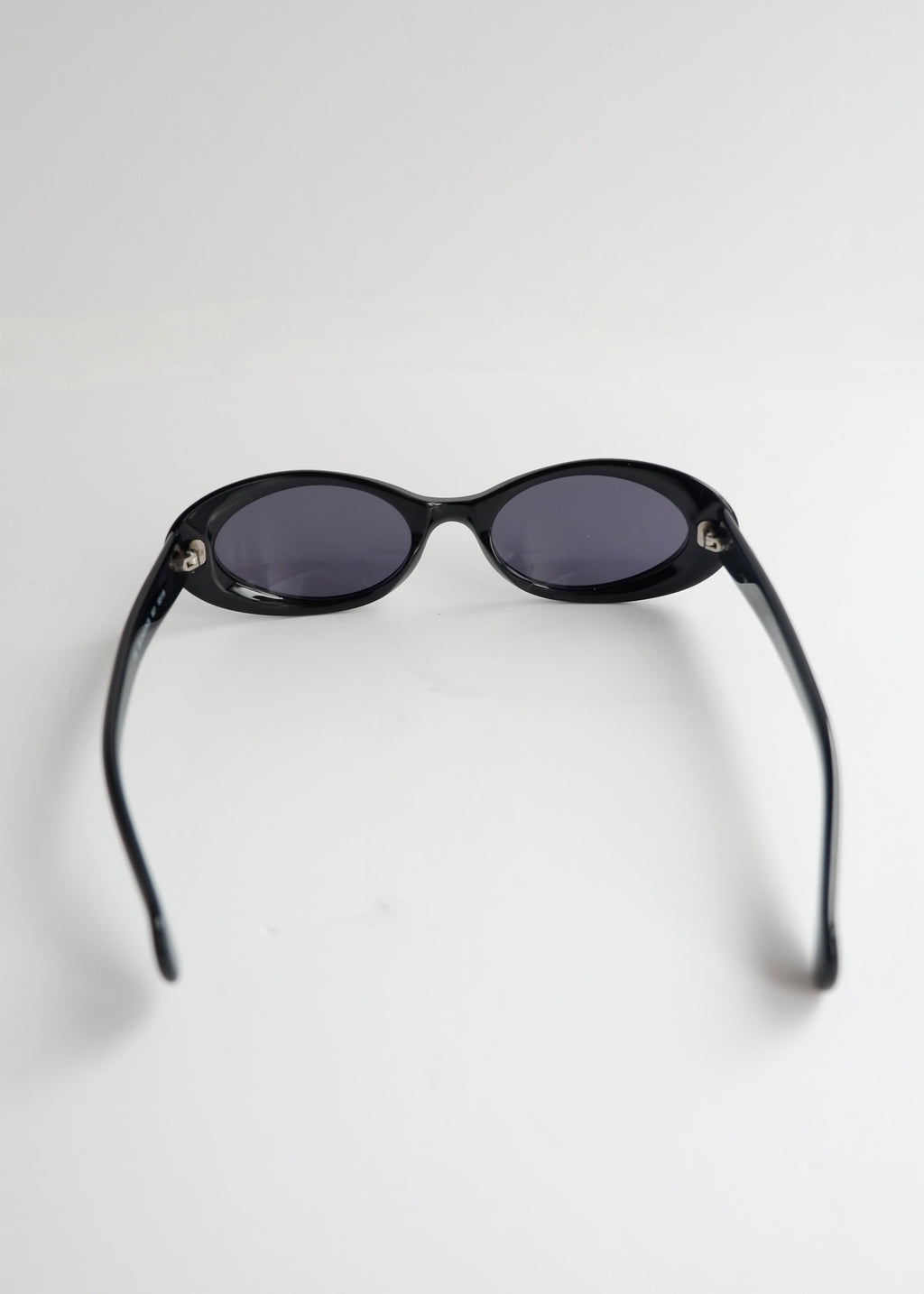 Authentic Preowned Vintage Gucci Black Oval Frame Sunglasses