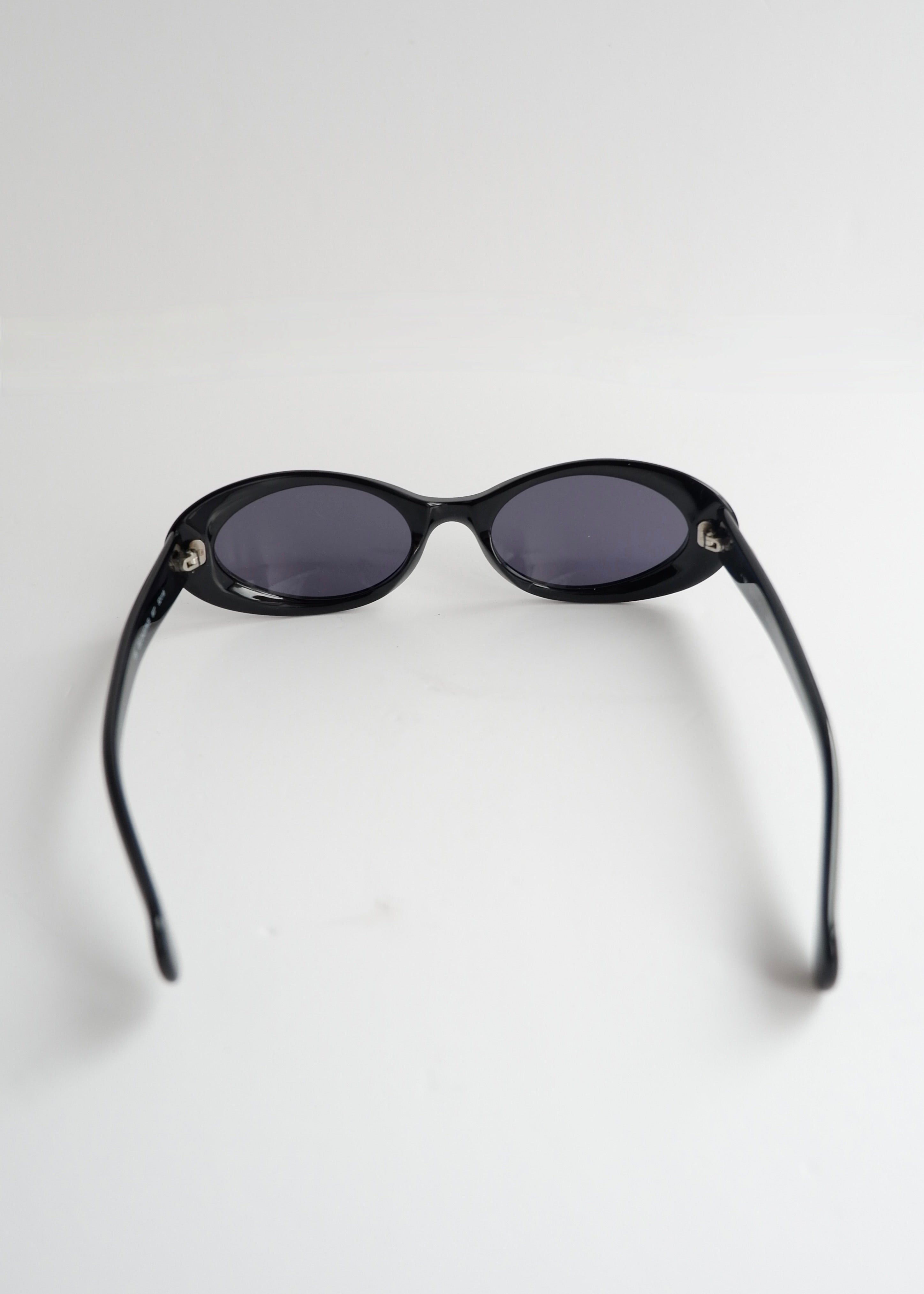 Authentic Preowned Vintage Gucci Black Oval Frame Sunglasses