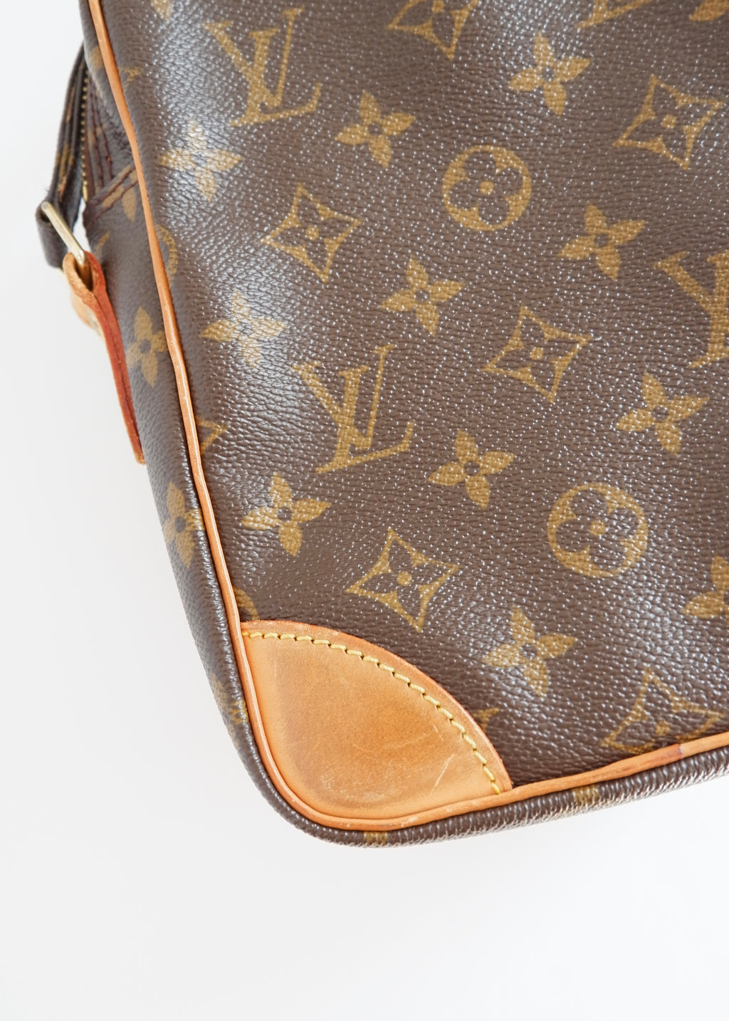 Preowned Louis Vuitton Monogram Amazone Crossbody Bag