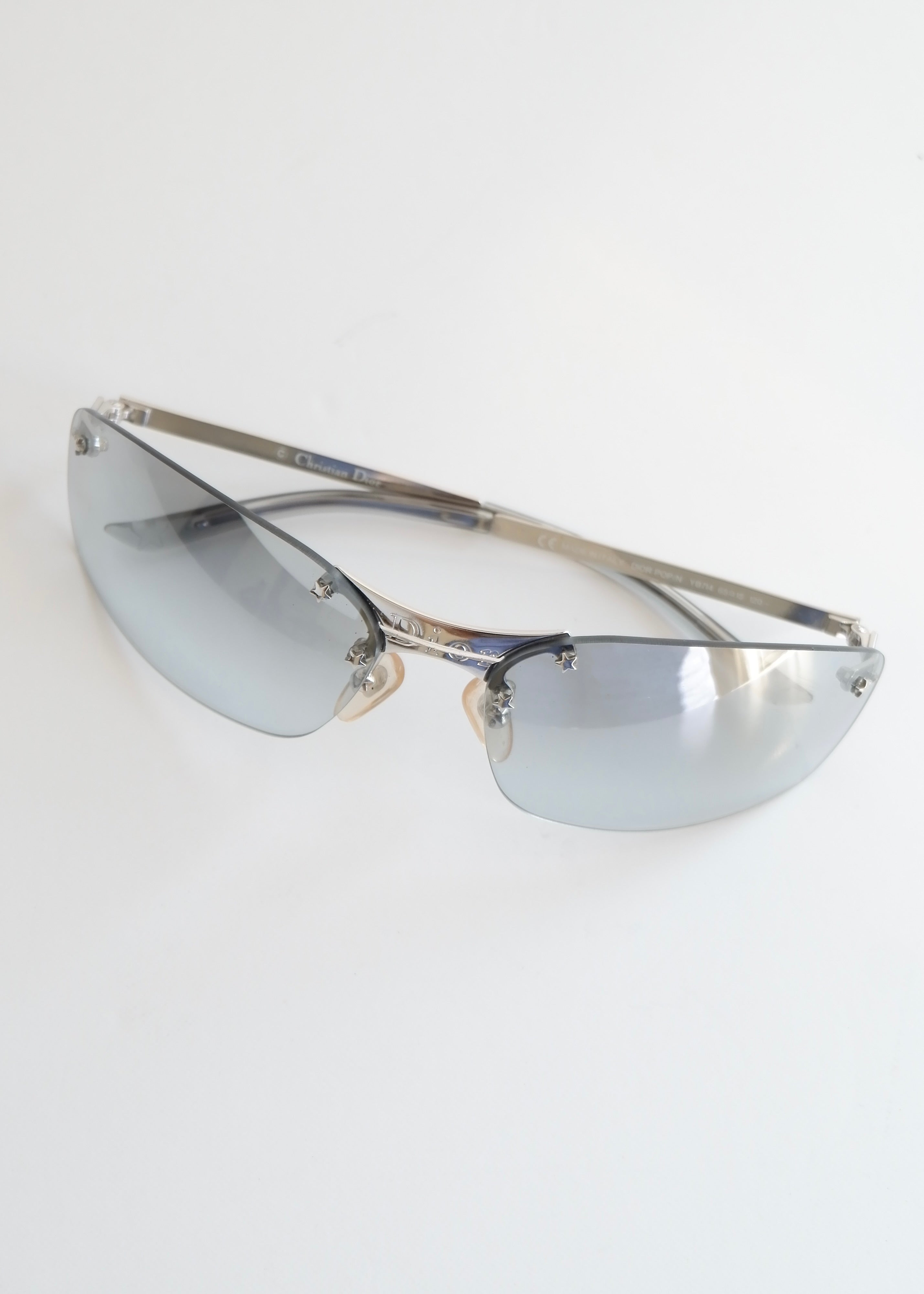 Authentiques Lunettes de Soleil Dior Étoile à Monture Carrée Argentée d'Occasion