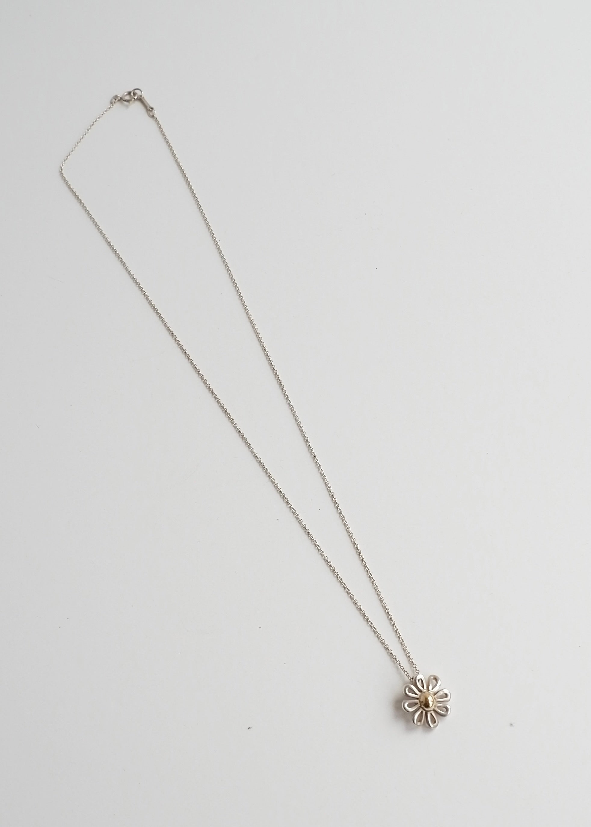 Authentic Preowned Tiffany & Co. Paloma Picasso (925) Silver Daisy Flower Pendant Necklace