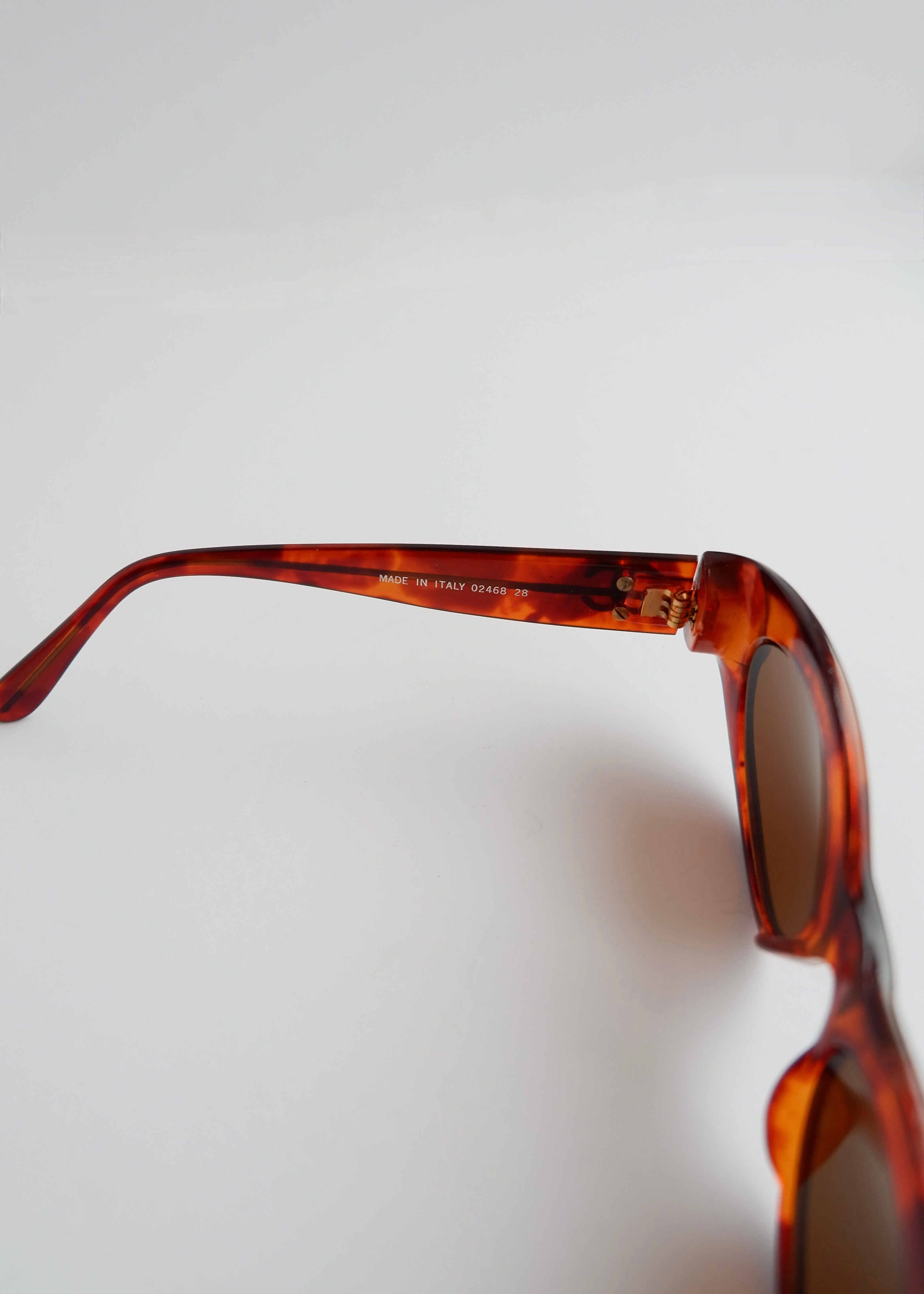 Authentiques lunettes de soleil Chanel d'occasion marron écaille de tortue