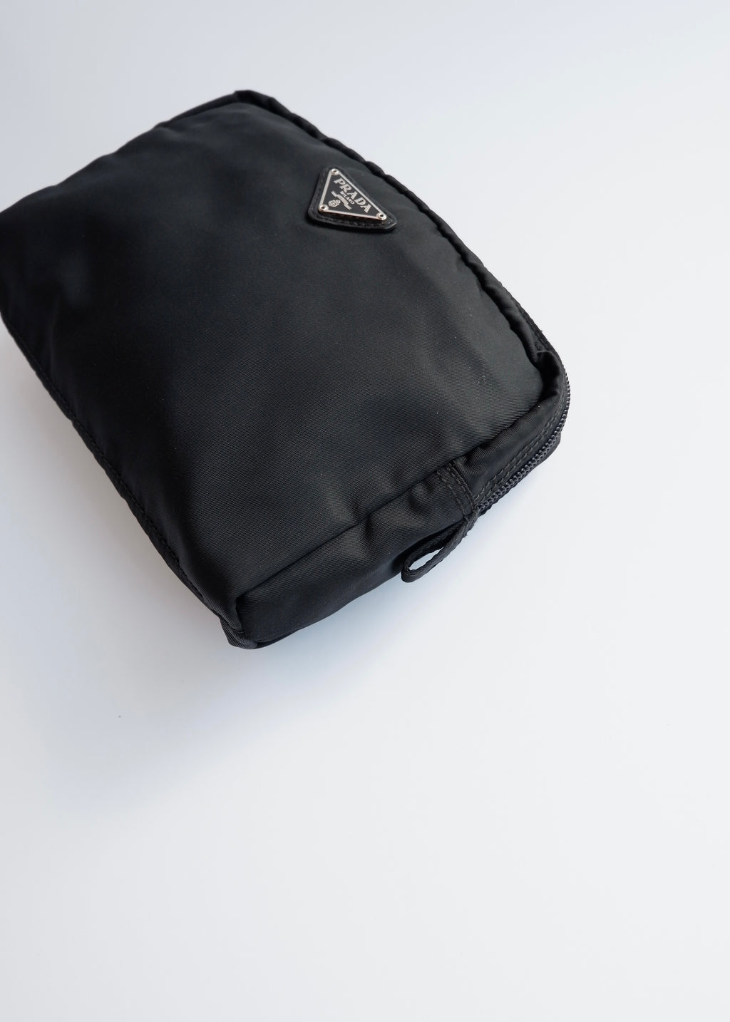 Pochette Prada authentique d'occasion en nylon noir
