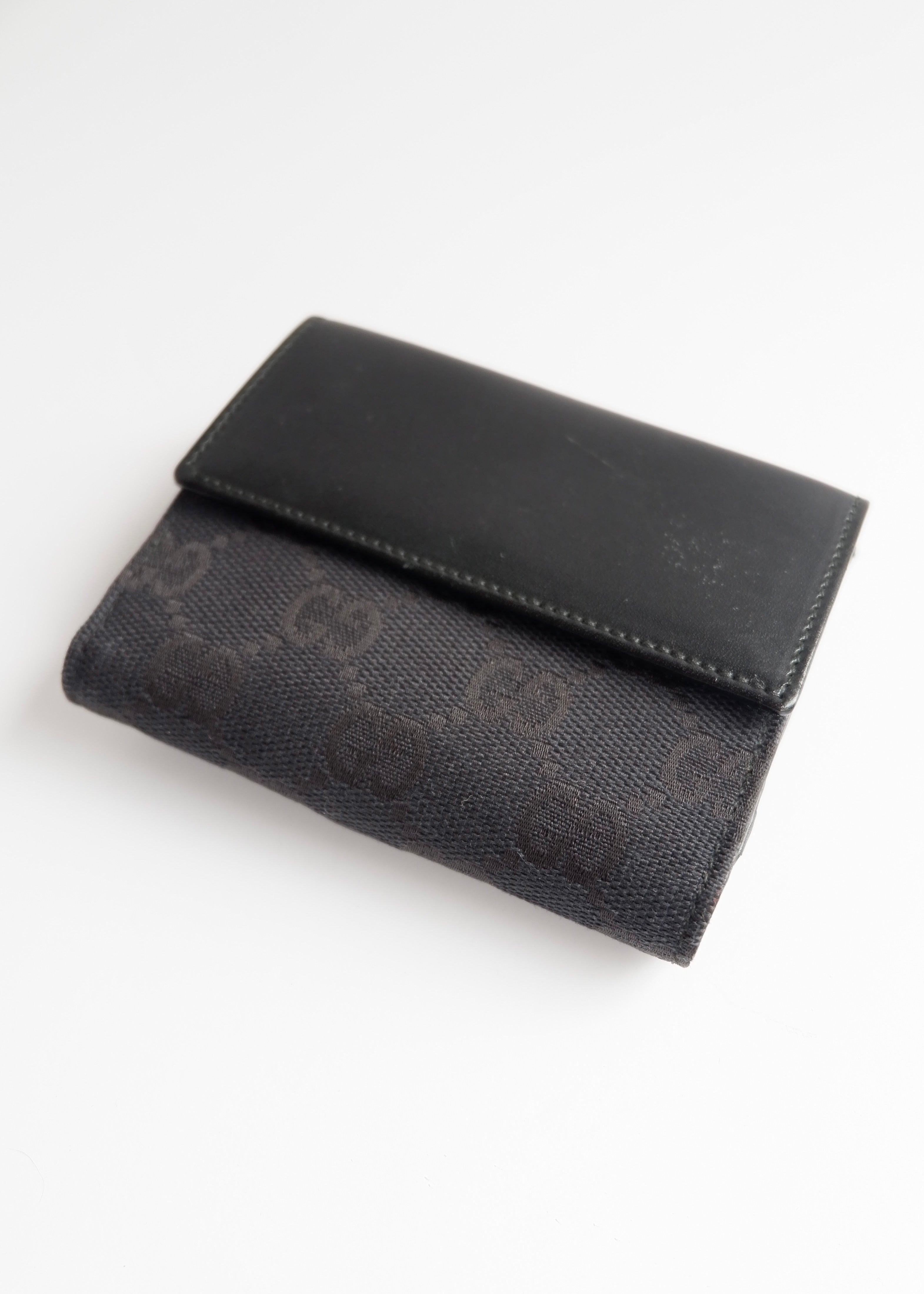 Preowned Gucc Black GG Canvas Compact Jackie Wallet