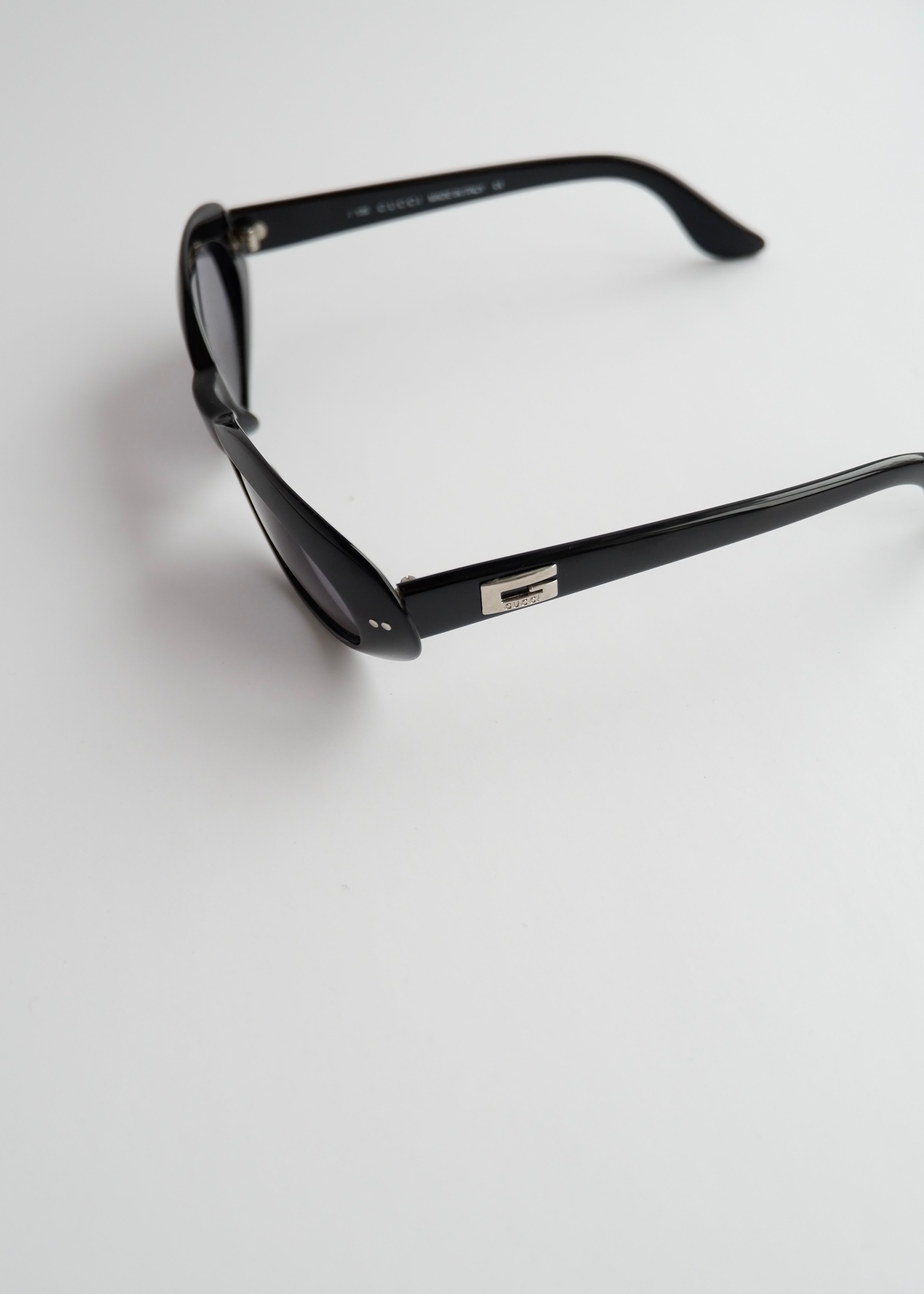 Authentic Preowned Vintage Gucci Black Round Frame G Logo Sunglasses
