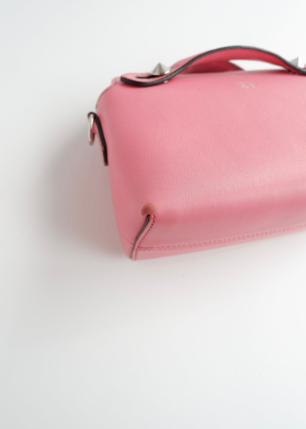 Authentique sac Fendi Mini By The Way en cuir rose d'occasion