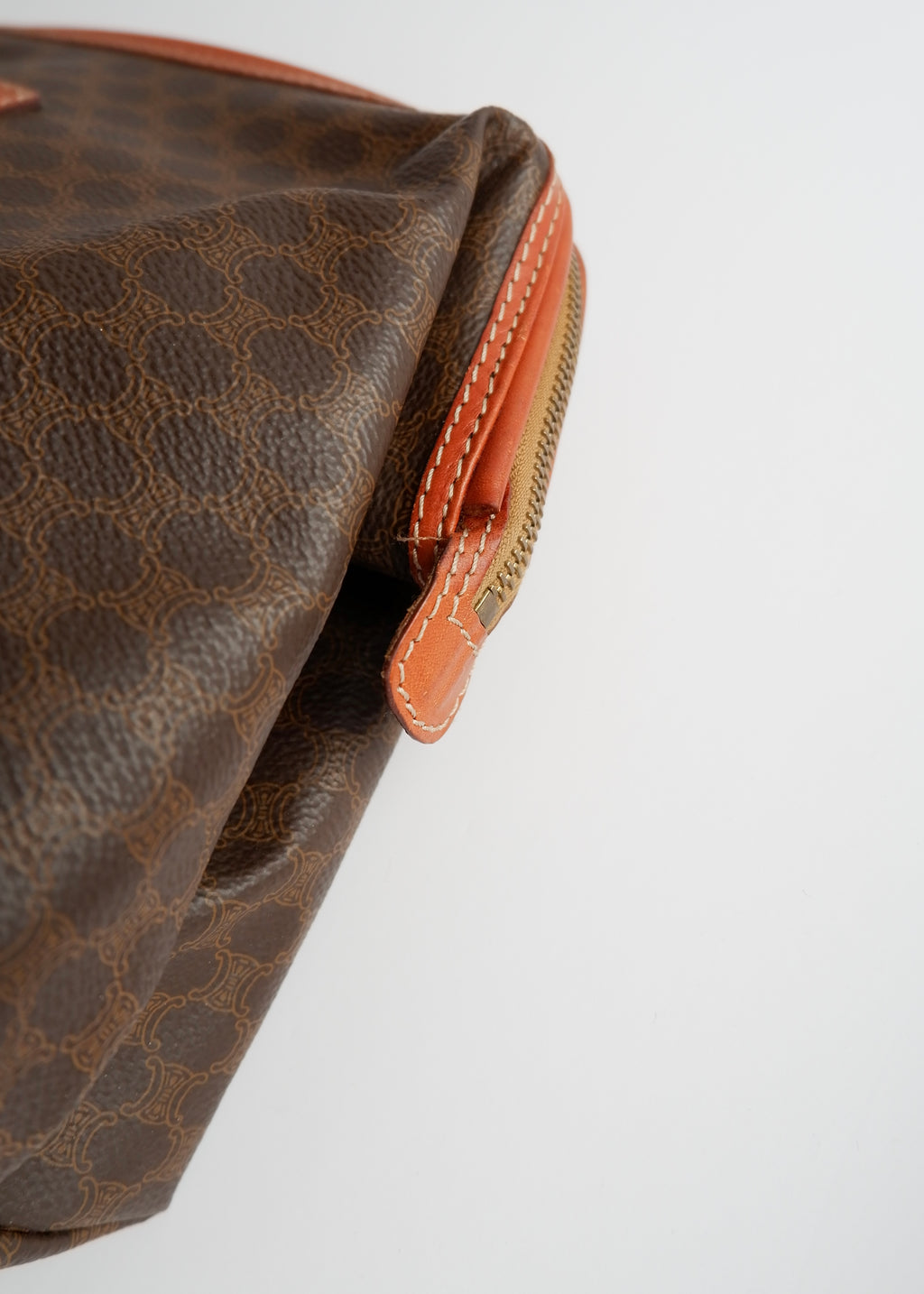 Pochette vintage Celine Macadam marron d'occasion authentique