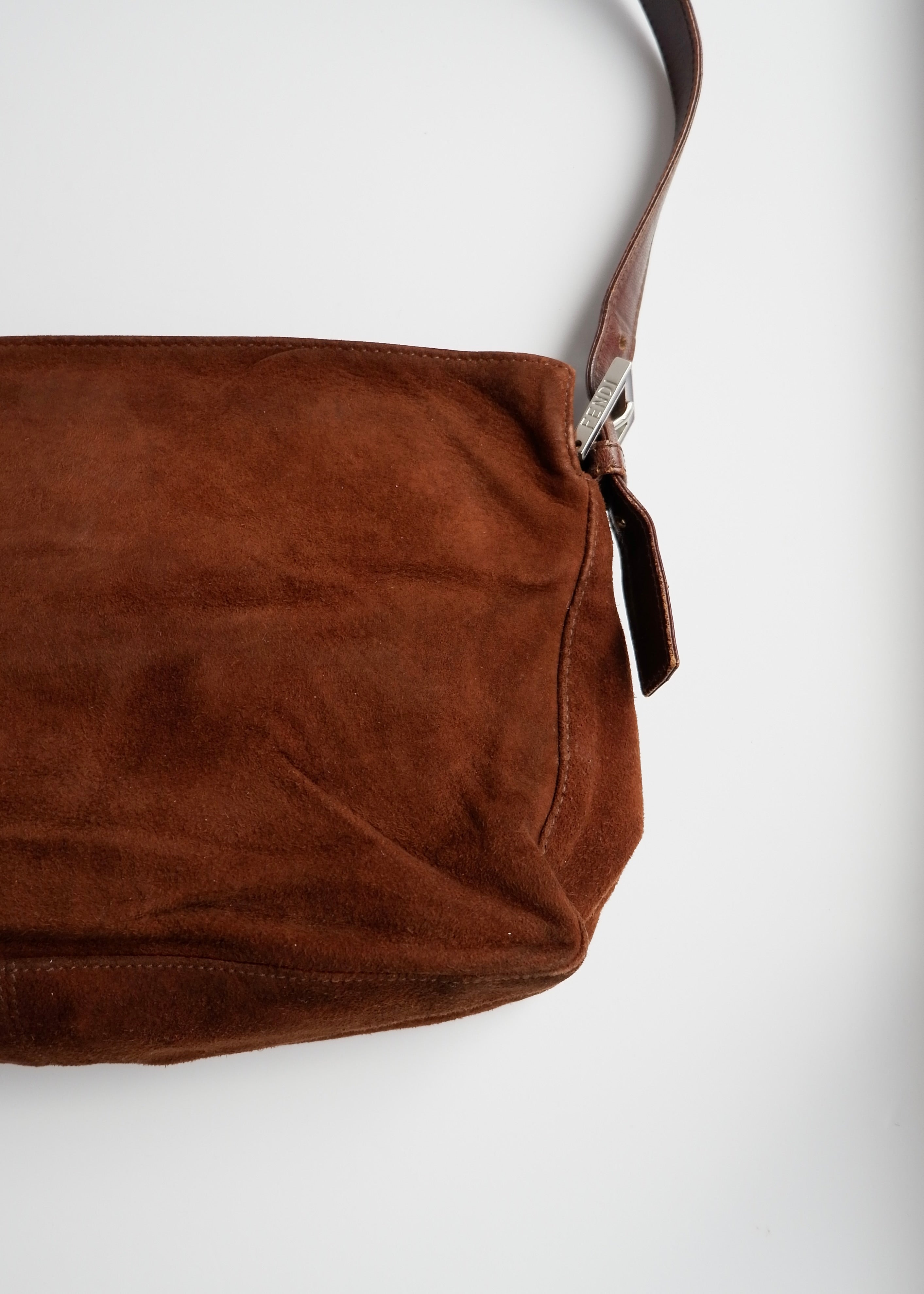 Sac porté épaule Fendi en daim et cuir marron, d'occasion, authentique