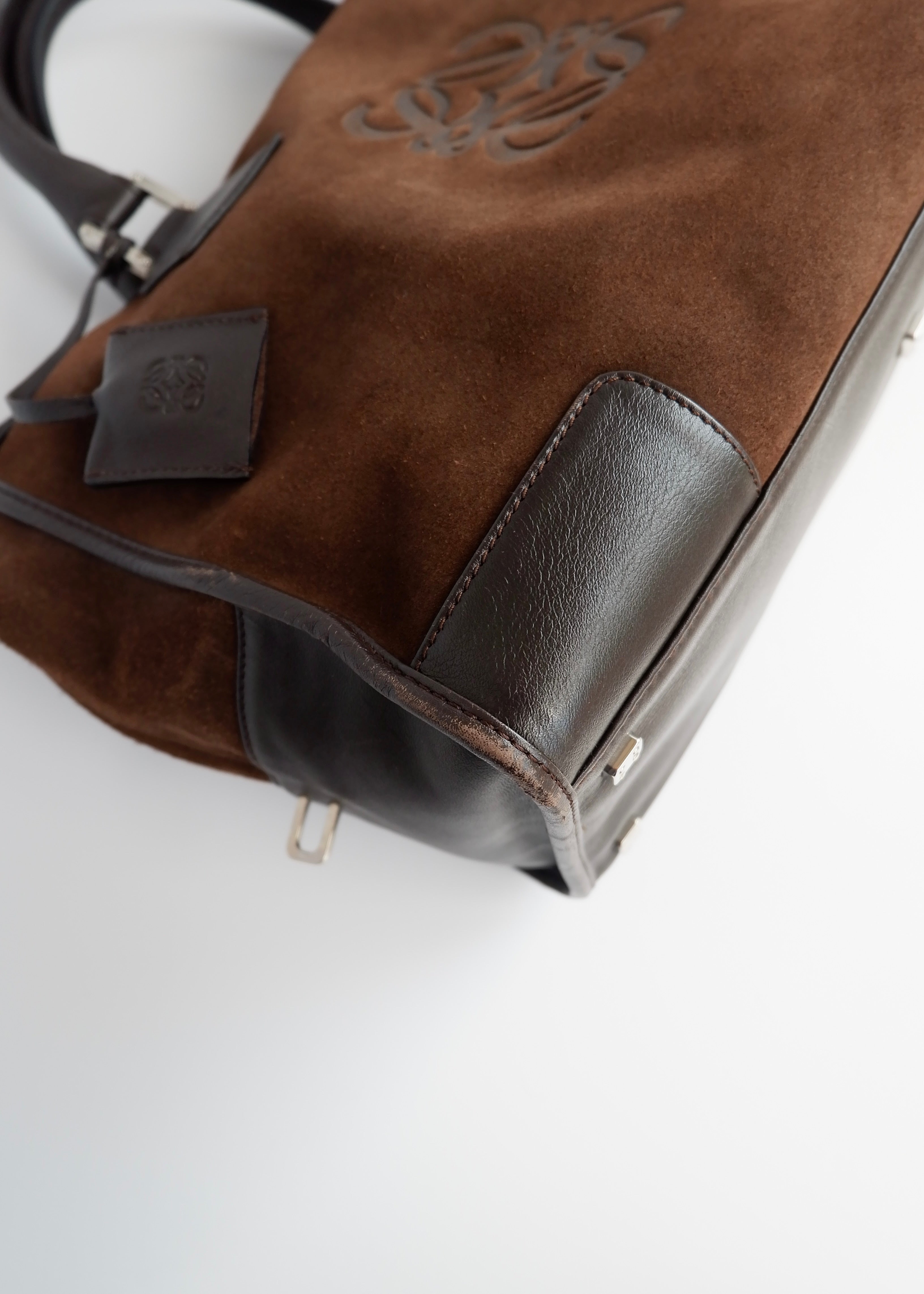 Authentique Sac à main vintage Loewe Amazona en daim et cuir marron pré-adoré