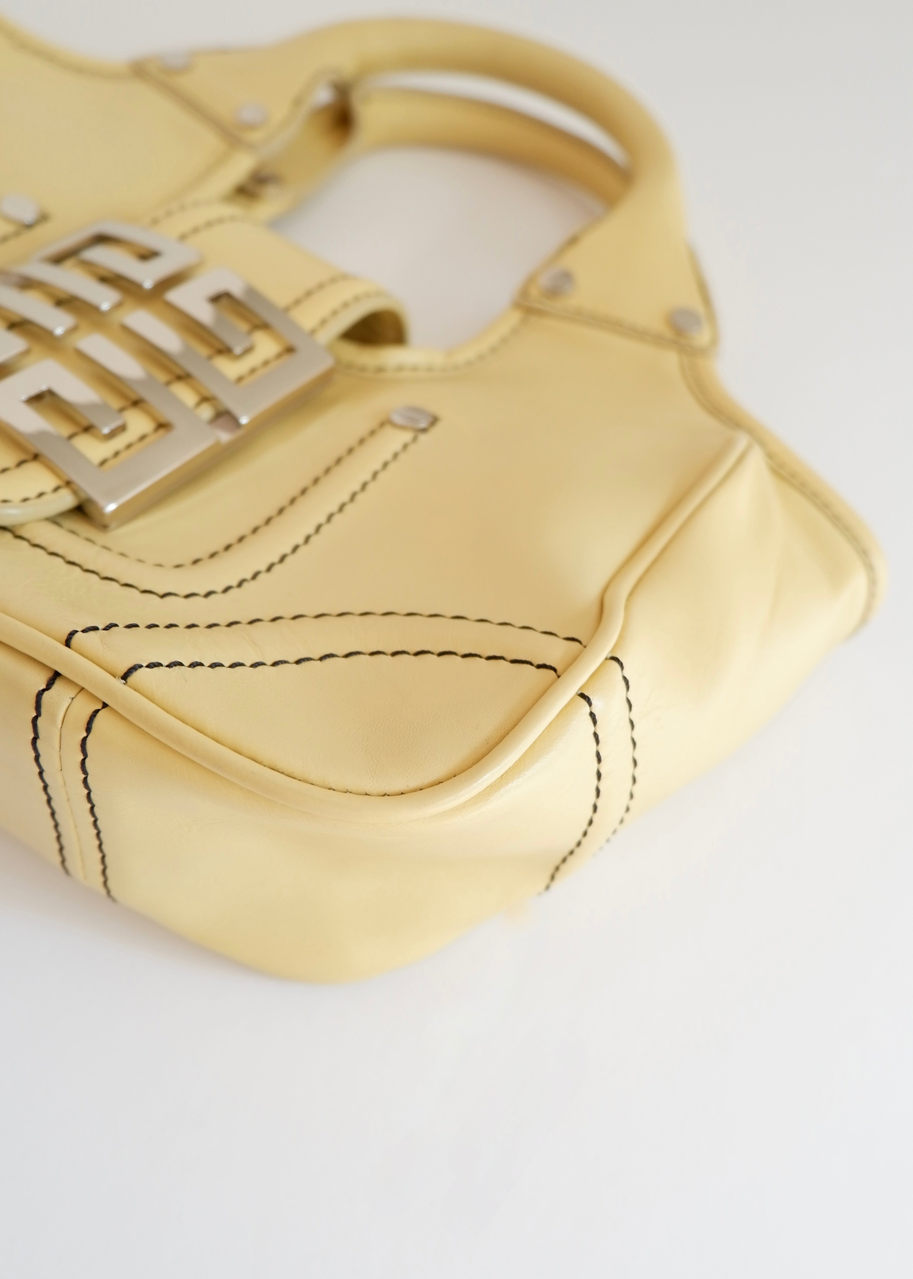 Preowned Givenchy Yellow Leather Small Handbag