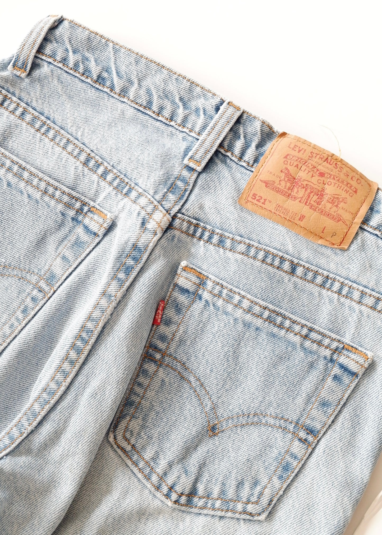 Levis Vintage 521 Light Wash Tapered Fit Jeans - 24