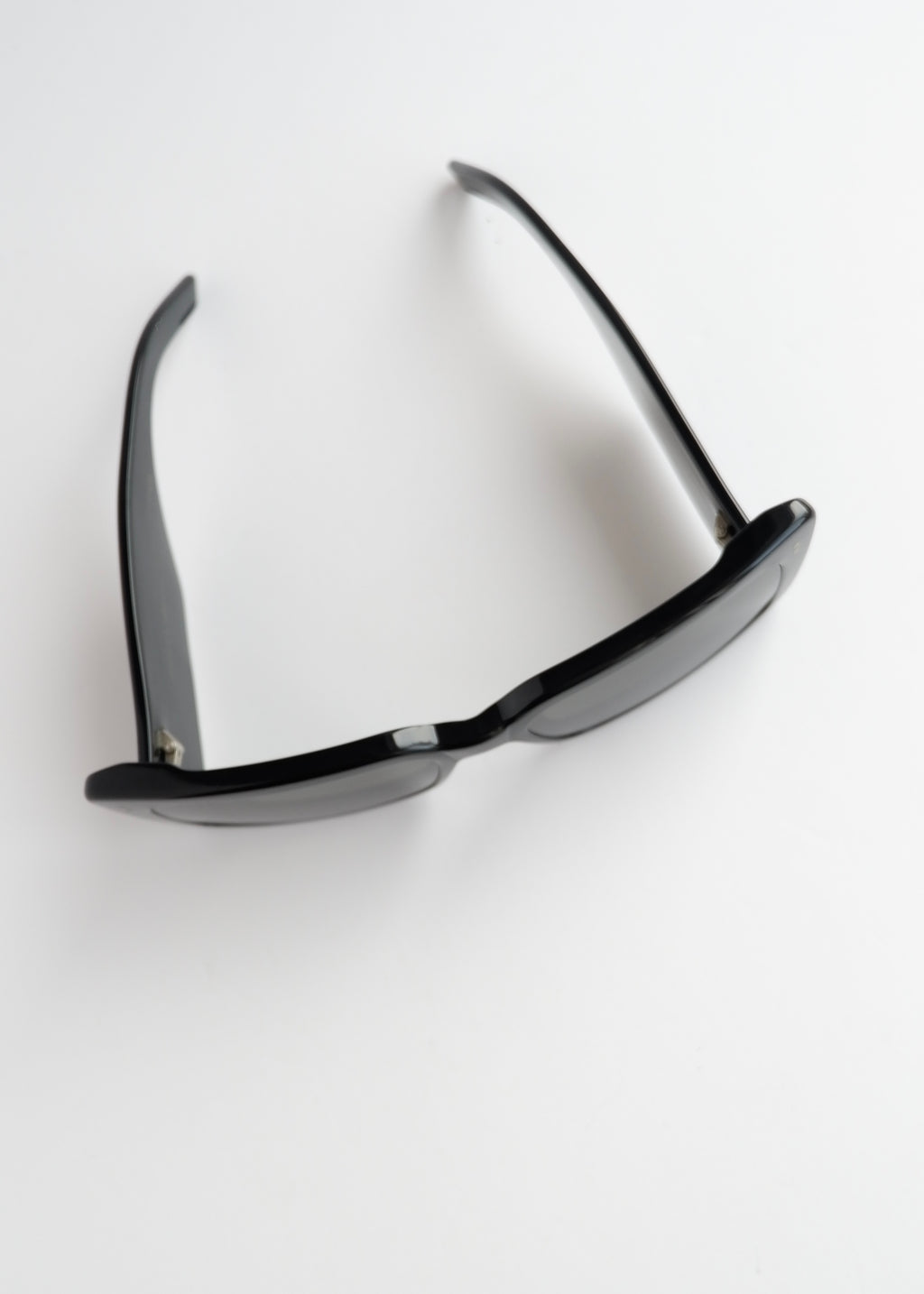 Authentiques lunettes de soleil Gucci d'occasion à monture rectangulaire noire