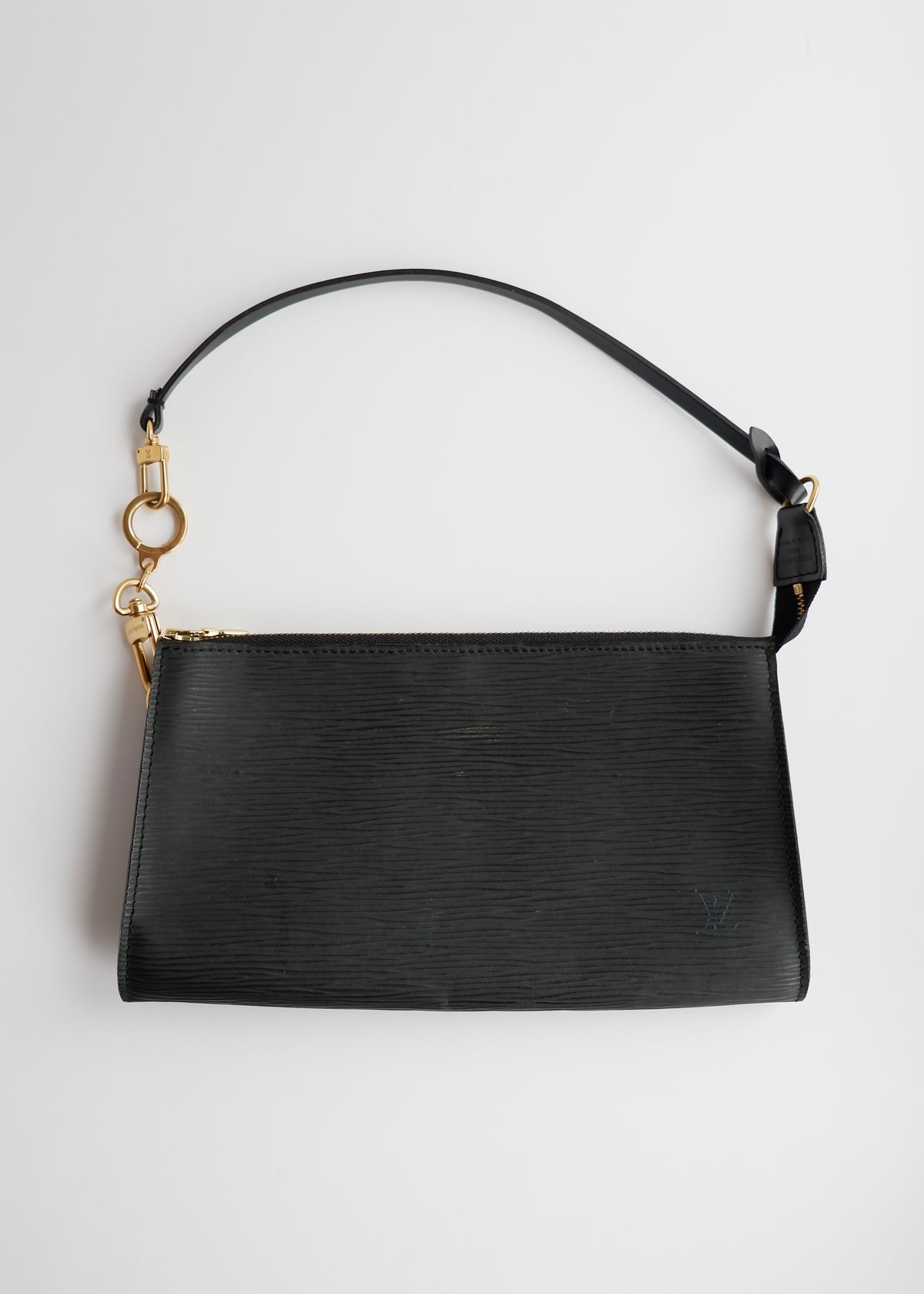 Authentic Preowned Louis Vuitton Black Epi Pochette