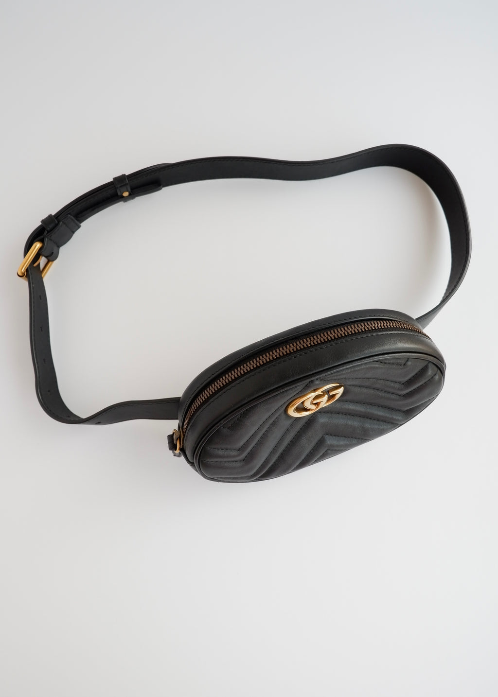 Sac ceinture Gucci Marmont authentique d'occasion en cuir noir