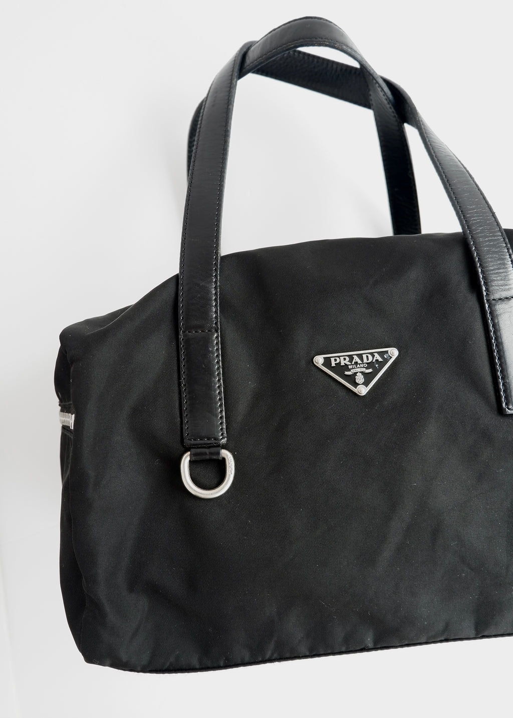 Sac à bandoulière Prada Bowler en nylon noir authentique d'occasion