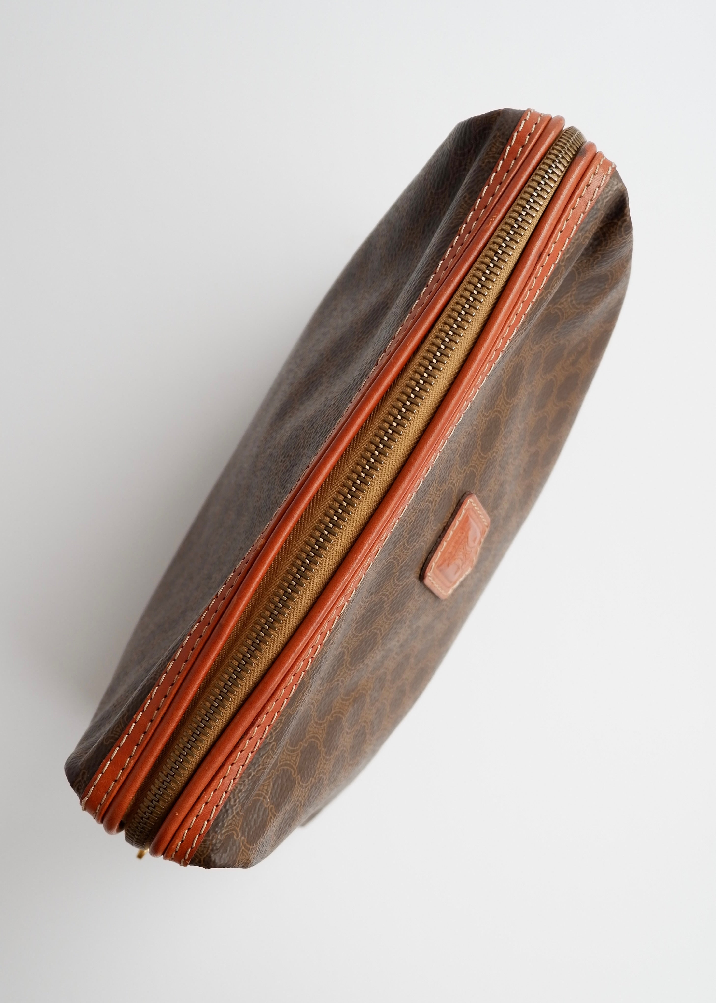 Pochette vintage Celine Macadam marron d'occasion authentique