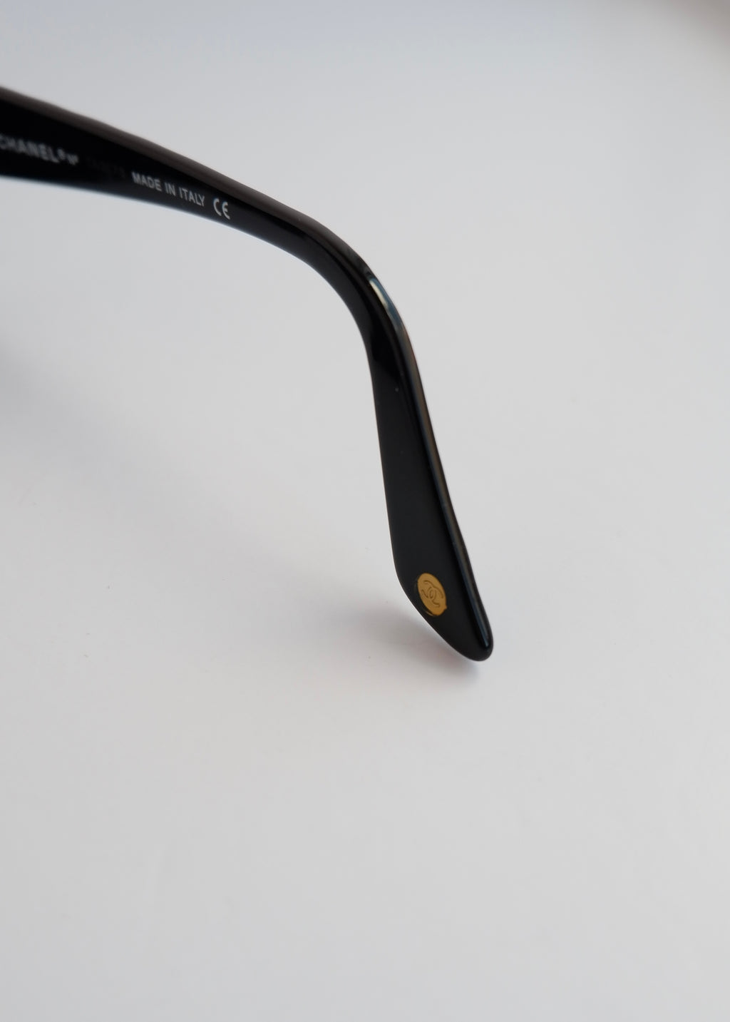 Authentic Preowned Chanel Black CC Logo Sunglasses