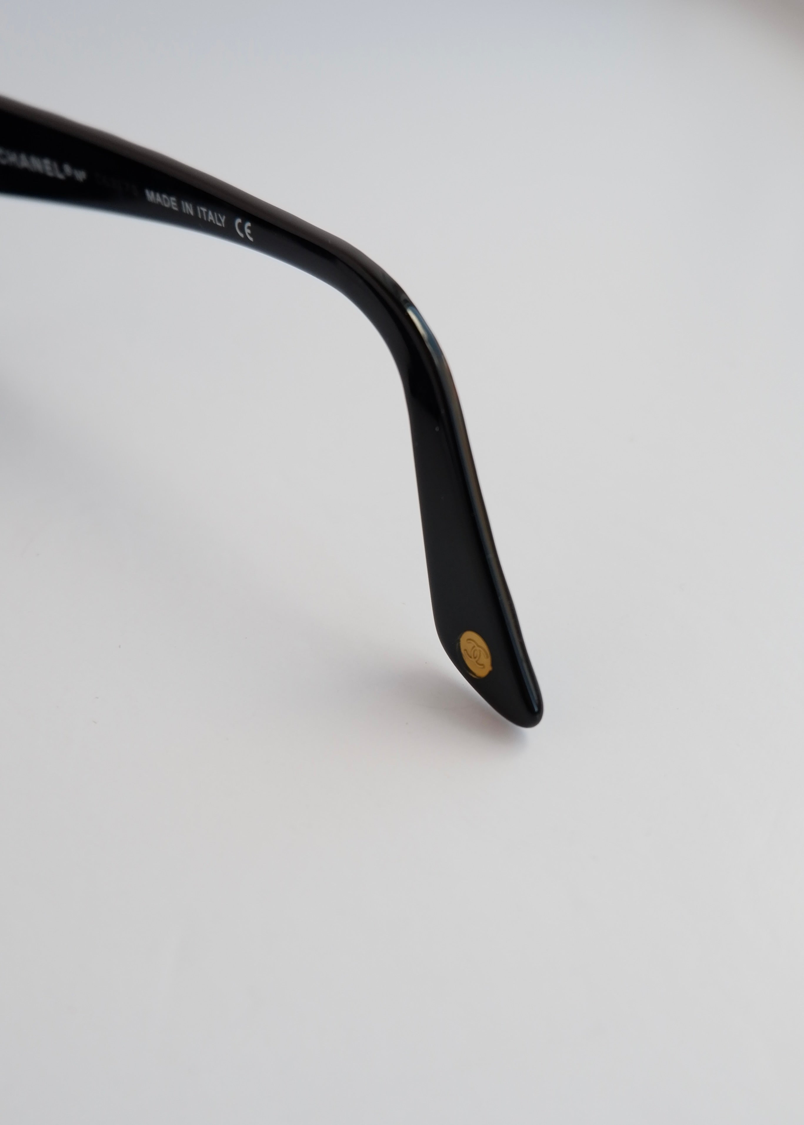 Authentic Preowned Chanel Black CC Logo Sunglasses