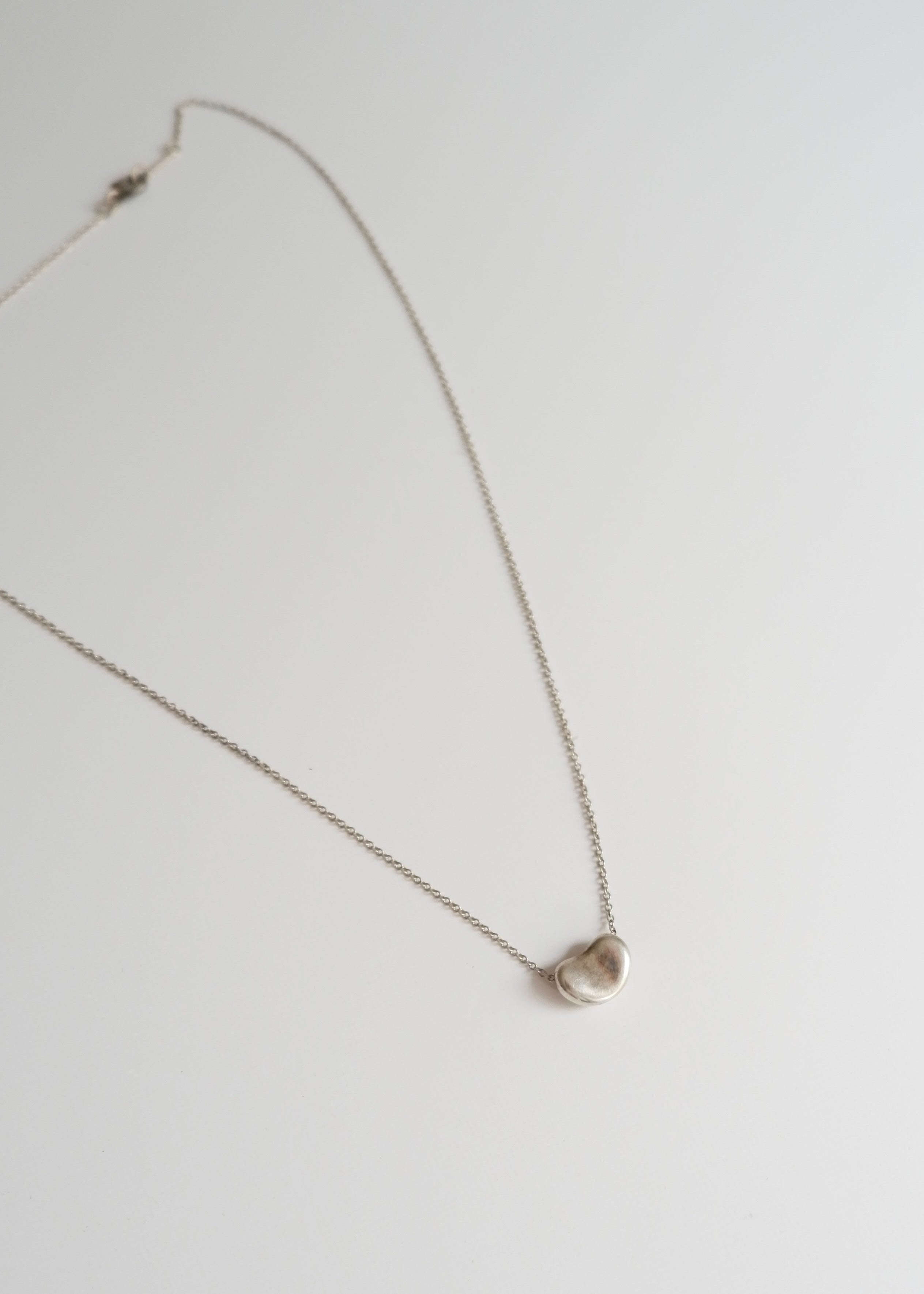 Authentique collier Tiffany en argent avec pendentif haricot d'occasion