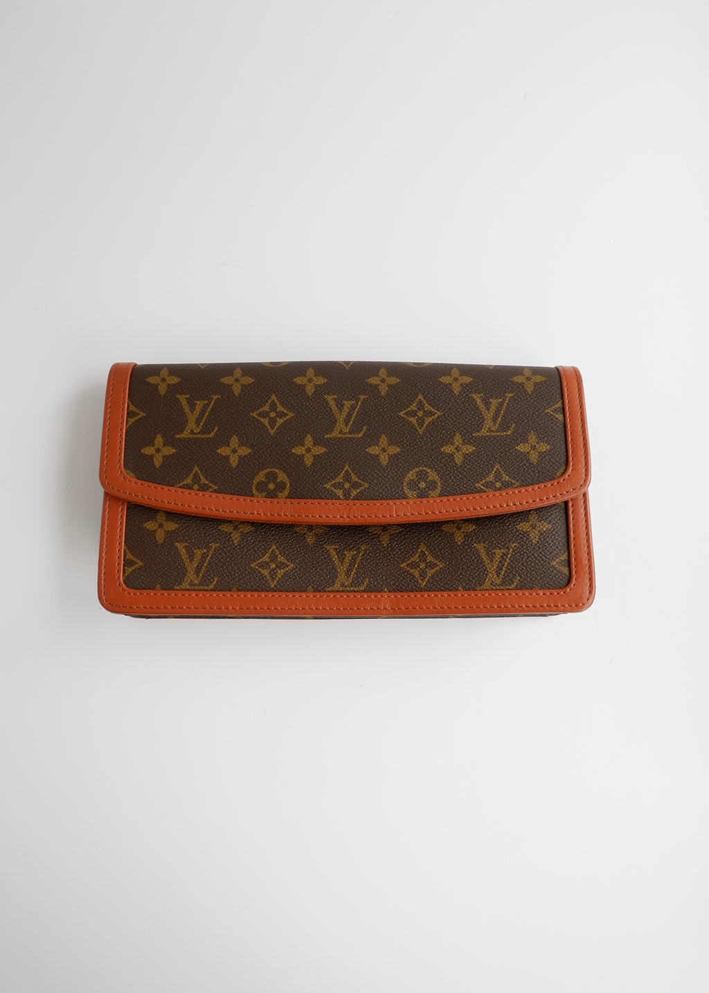 Preowned Vintage Louis Vuitton Monogram Pochette Dame Clutch