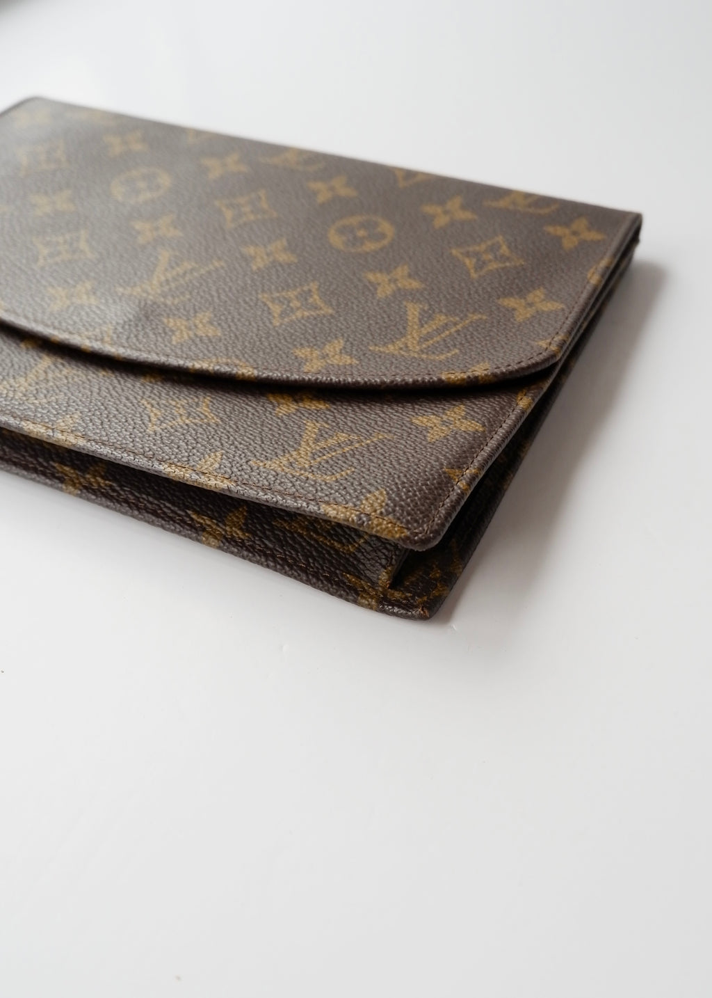 Preowned Vintage Louis Vuitton Monogram Clutch