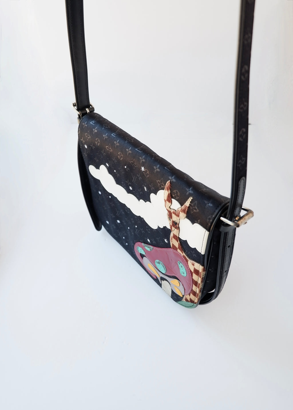 Preowned Louis Vuitton Limited Edition Conte de Fees Musette Bag