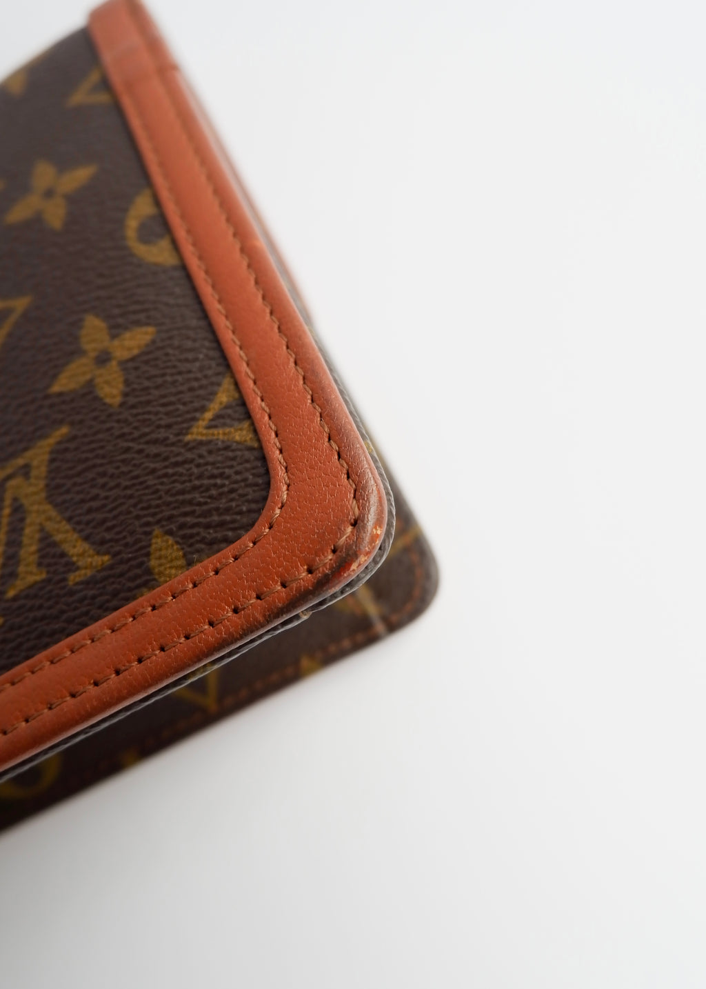 Authentic Preowned Vintage Louis Vuitton Monogram Pochette Dame Clutch