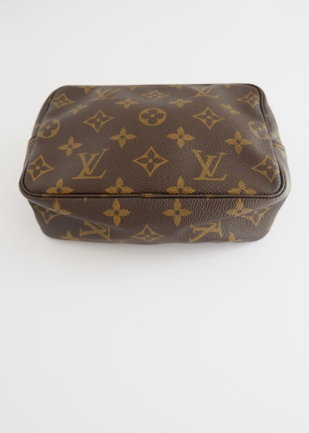 Preowned Louis Vuitton Monogram Cosmetic Pouch