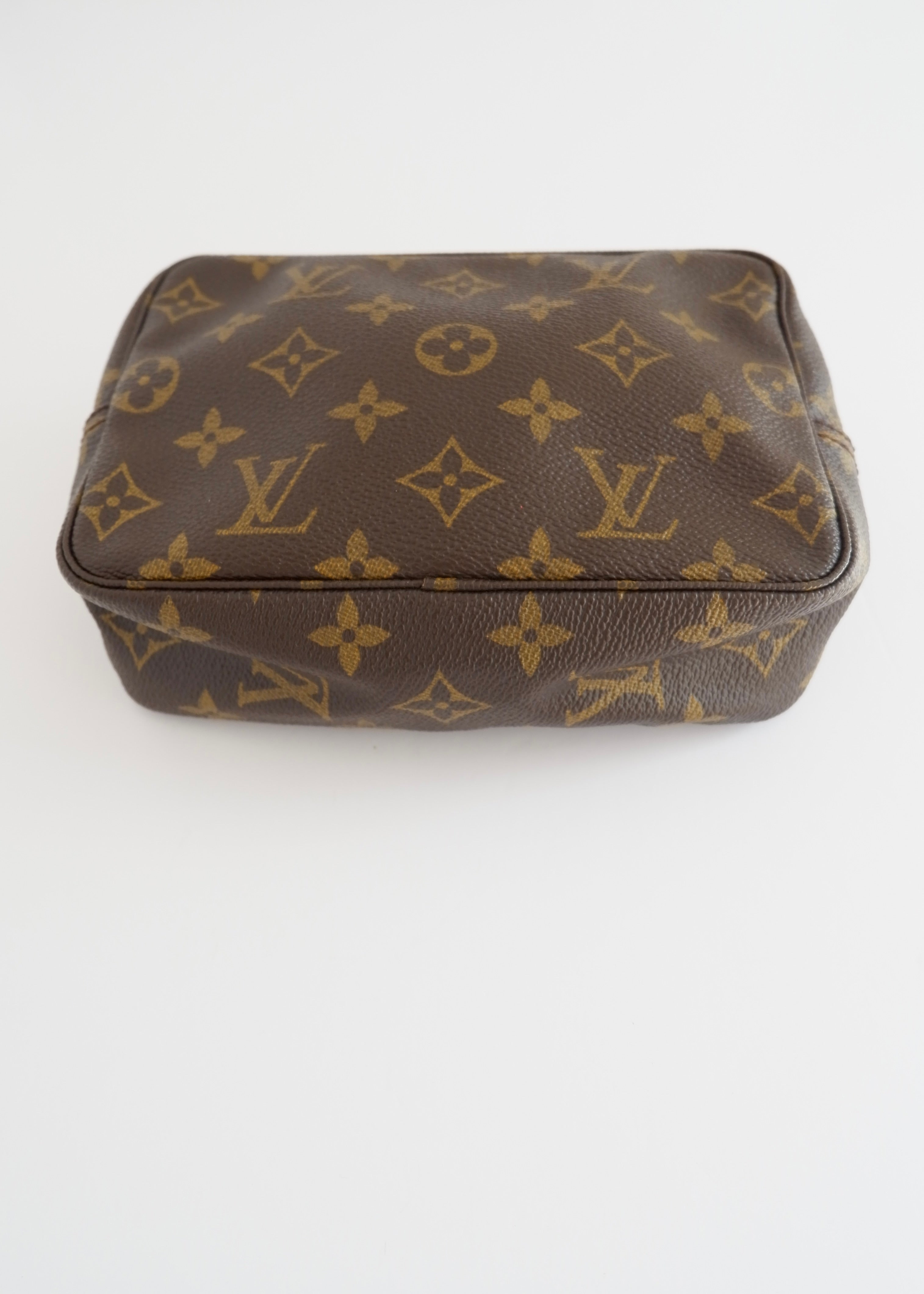 Preowned Louis Vuitton Monogram Cosmetic Pouch