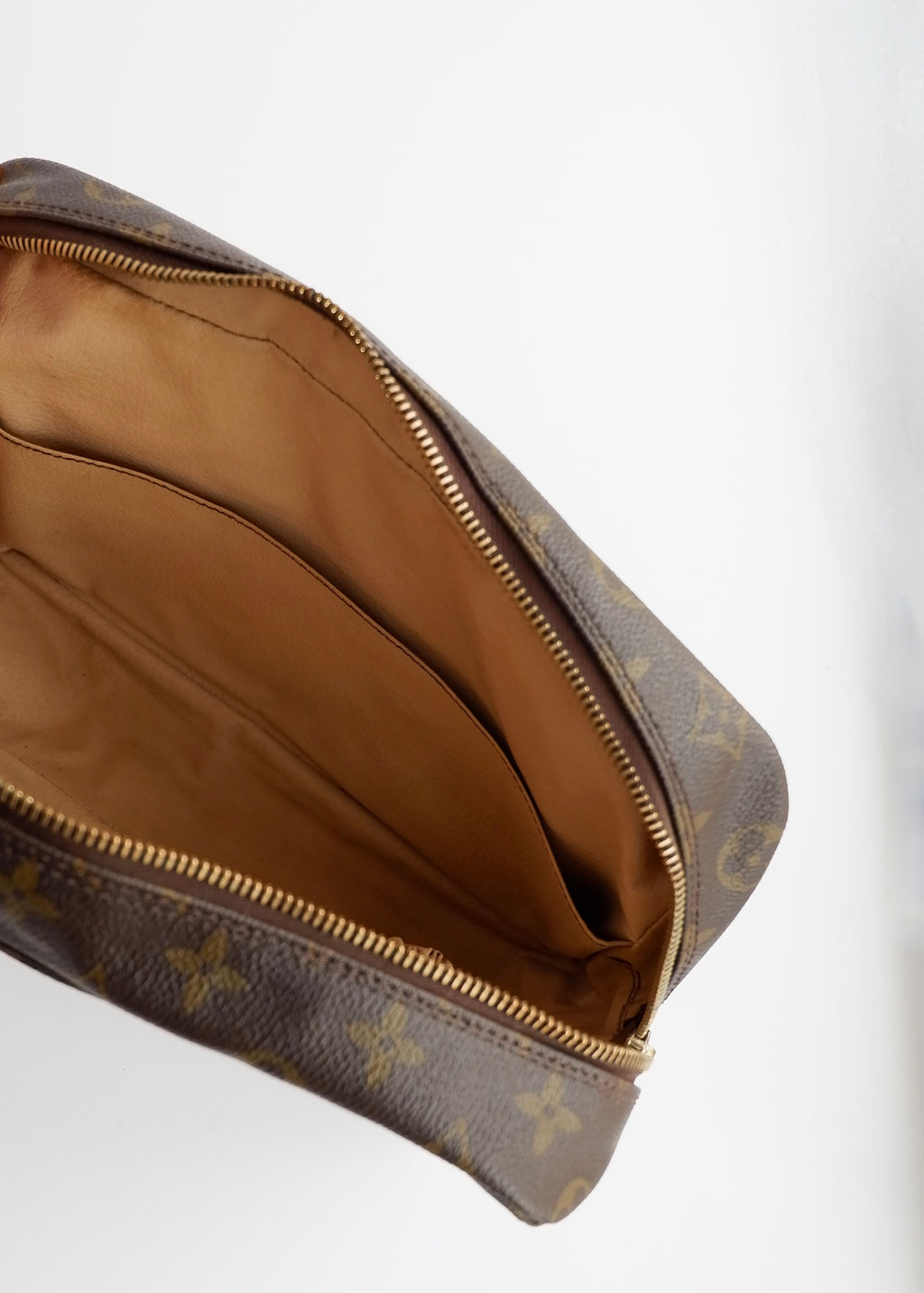 Authentic Preowned Vintage Louis Vuitton Monogram Large Toiletry Pouch