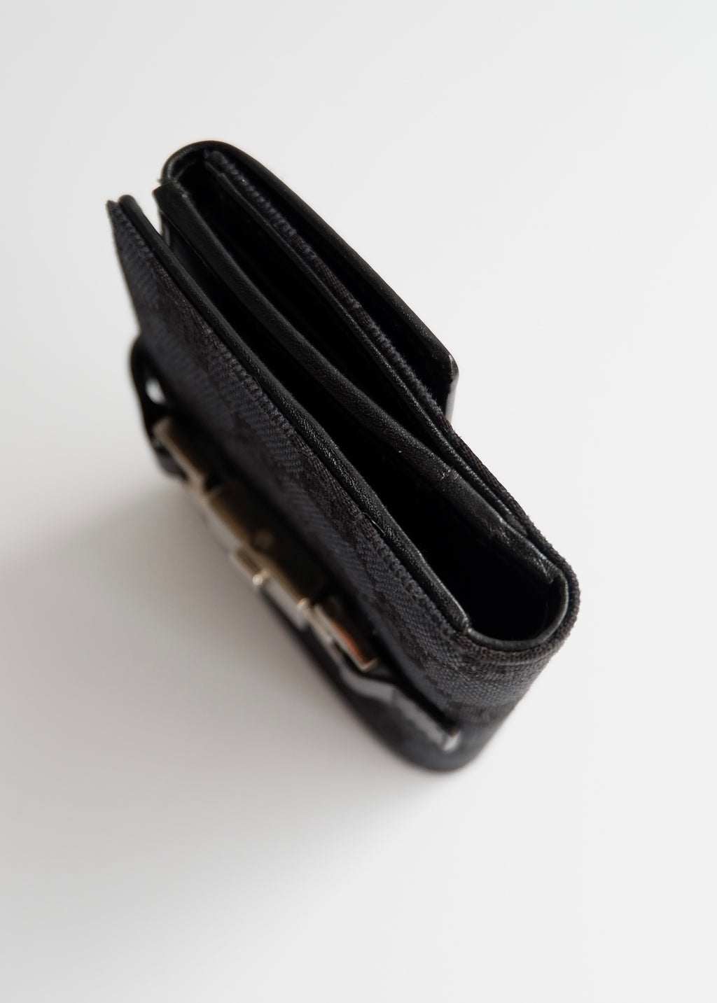 Preowned Gucc Black GG Canvas Compact Jackie Wallet