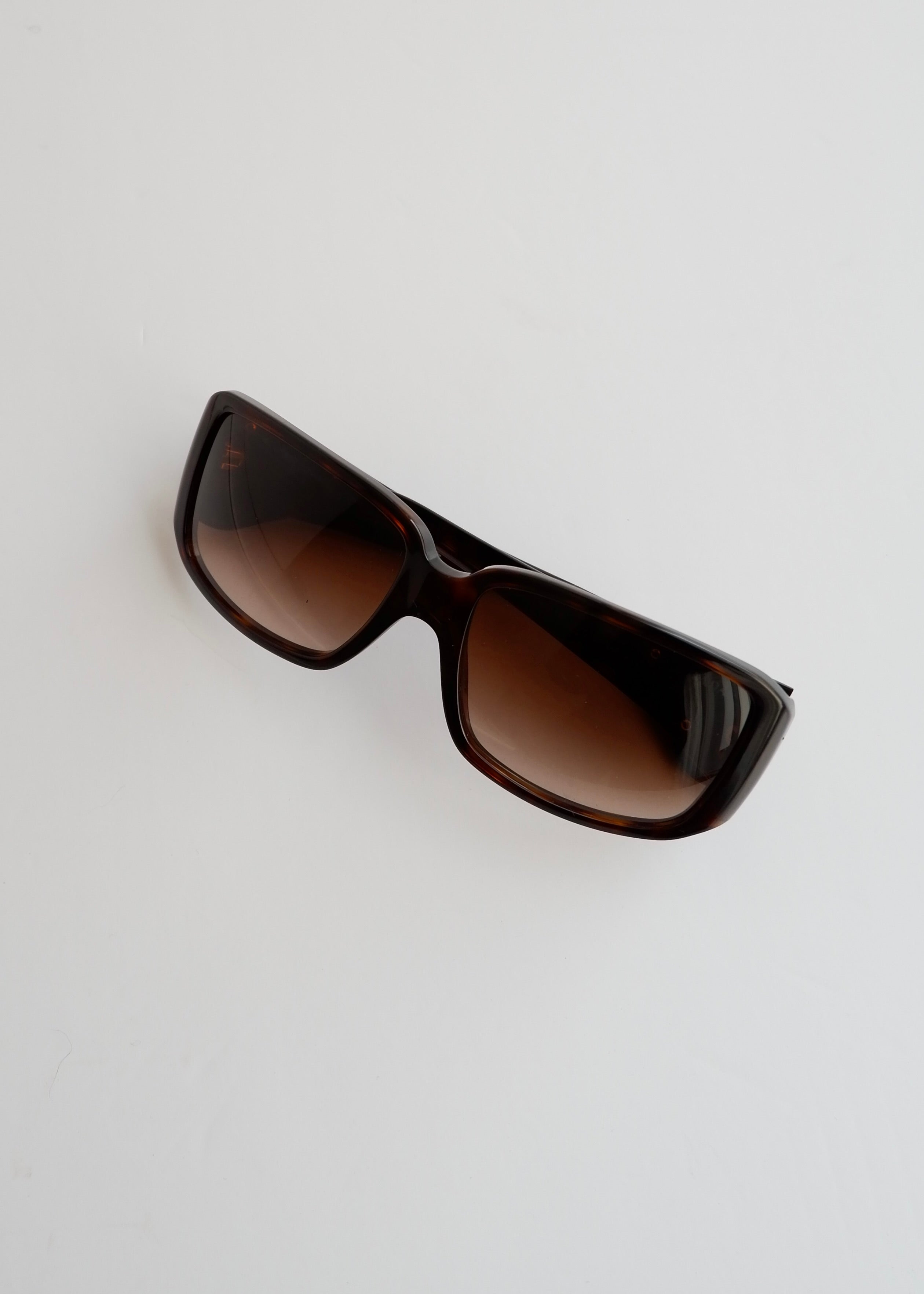 Authentiques lunettes de soleil à monture carrée marron Prada d'occasion