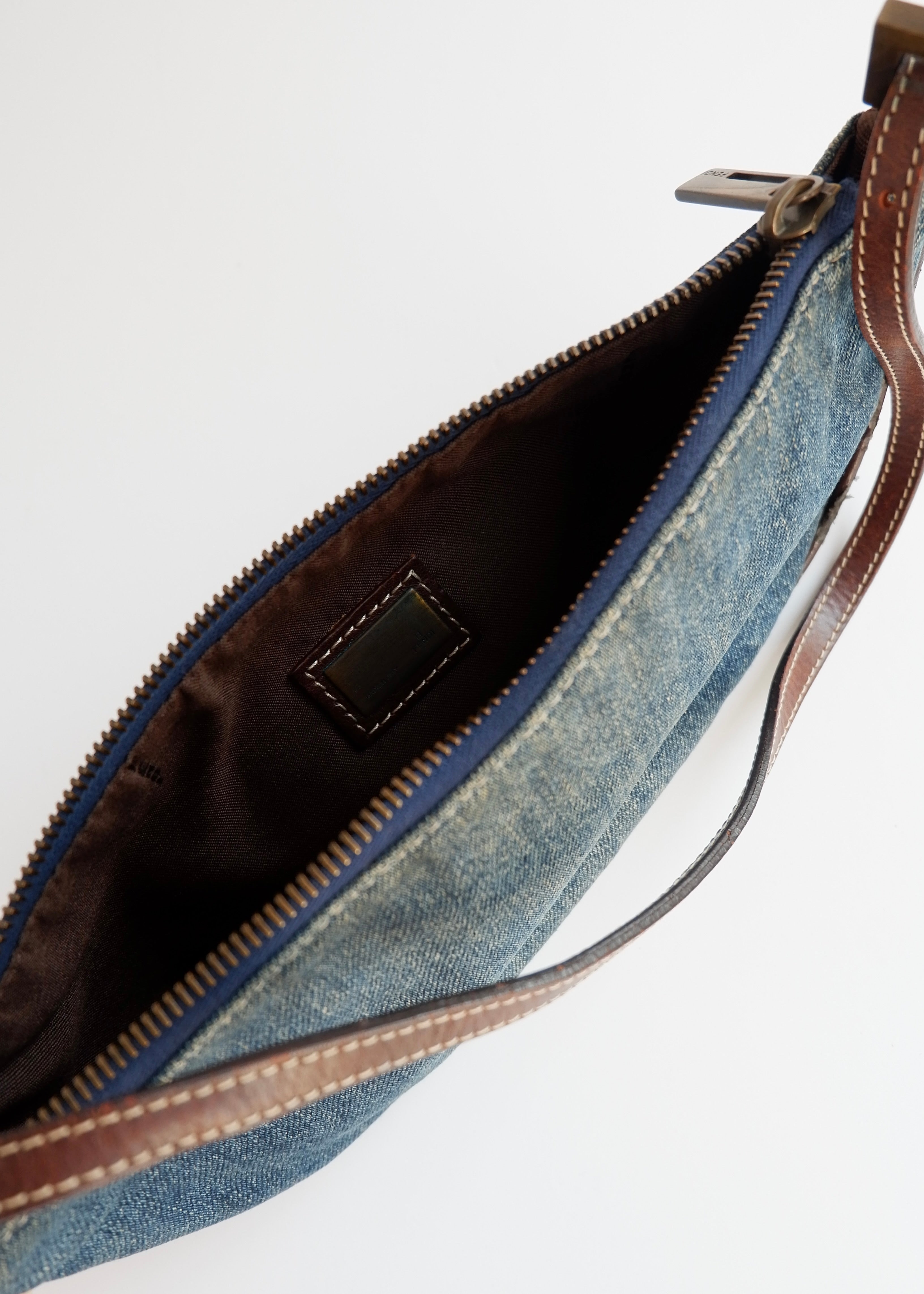 Authentique Sac porté épaule Fendi en jean bleu d'occasion